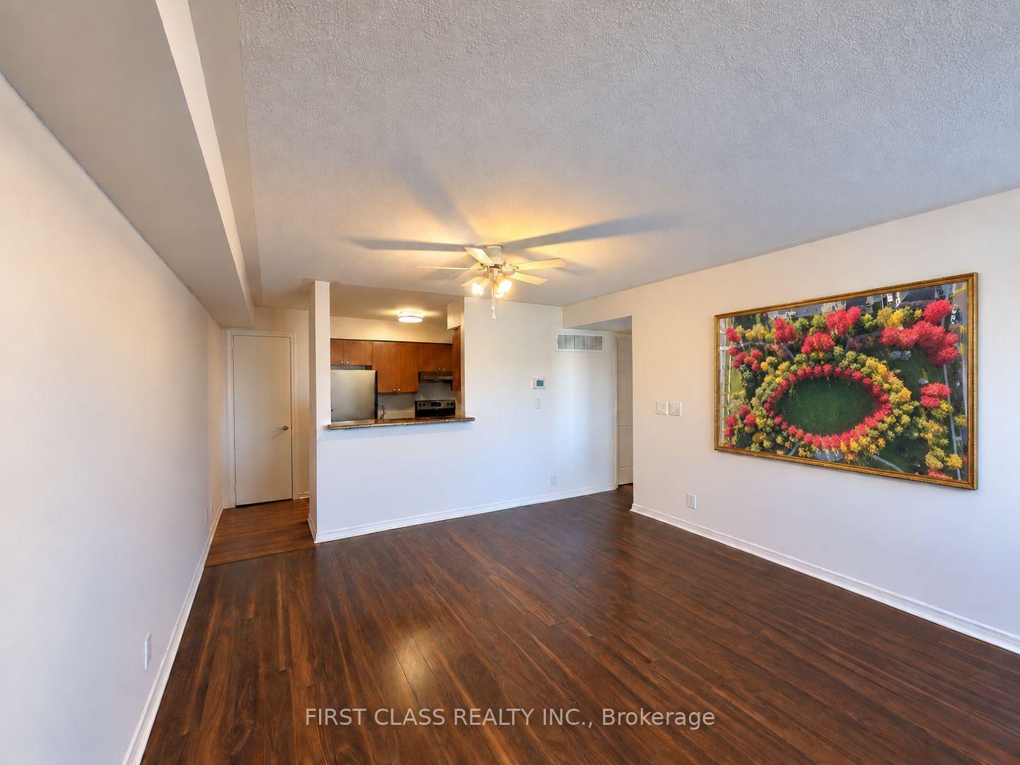 Photo 4 of Unit 33, 109 Sunrise Drive, Markham, Milliken Mills East — HOMEH