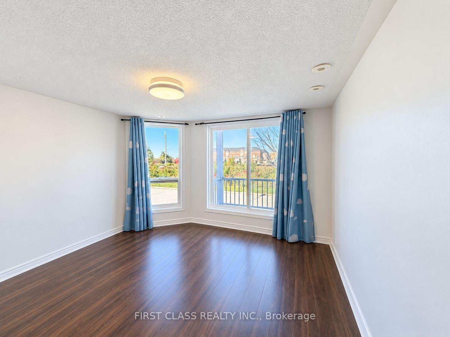 Photo 7 of Unit 33, 109 Sunrise Drive, Markham, Milliken Mills East — HOMEH