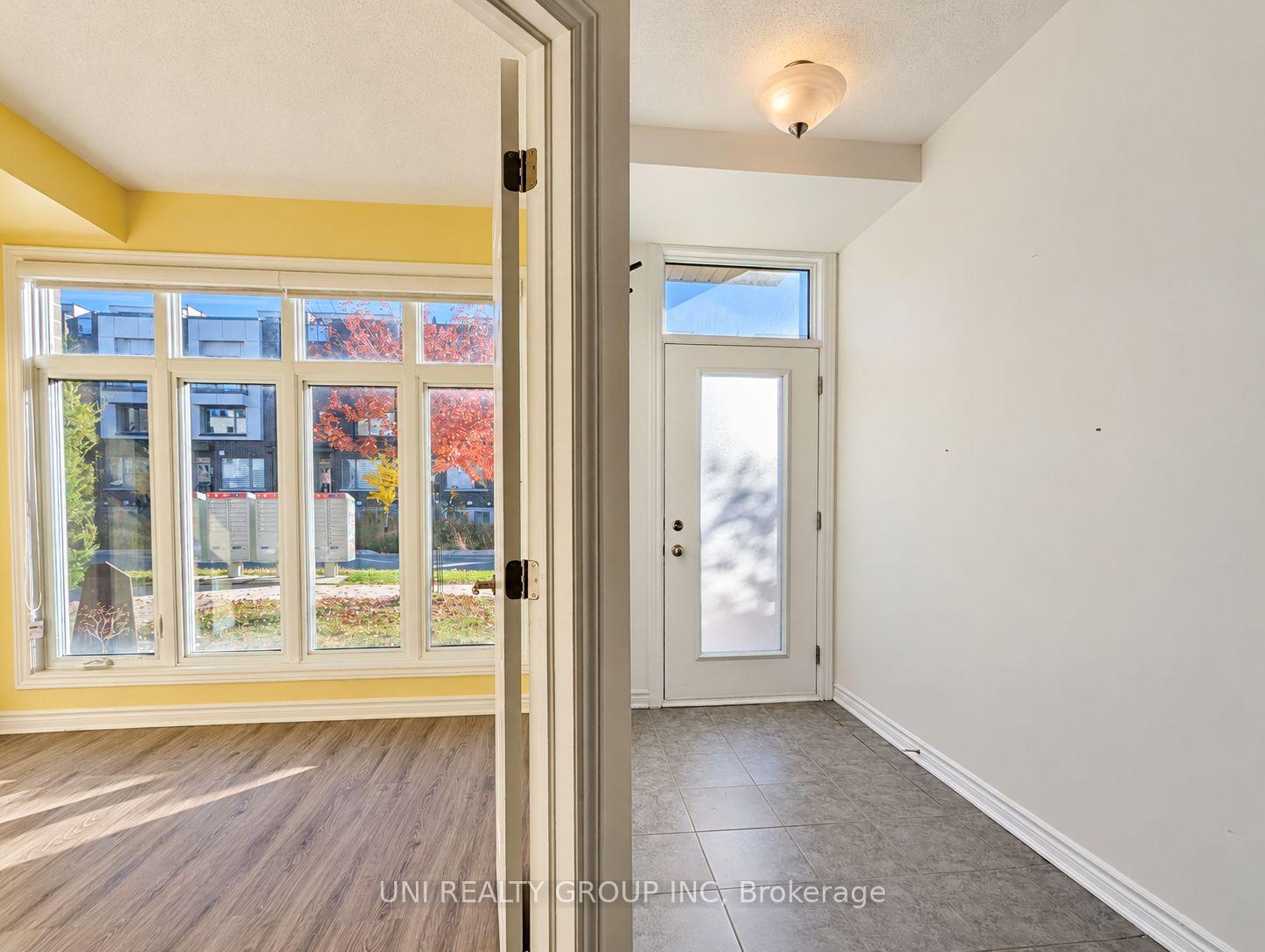 Photo 3 of 809 Mikinak Road, Ottawa, CFB Rockcliffe and Area — HOMEH