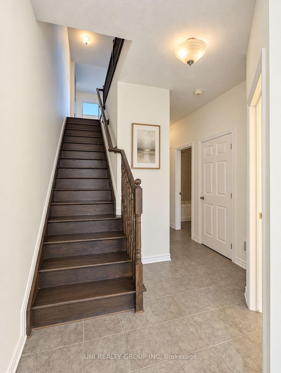 Photo 9 of 809 Mikinak Road, Ottawa, CFB Rockcliffe and Area — HOMEH