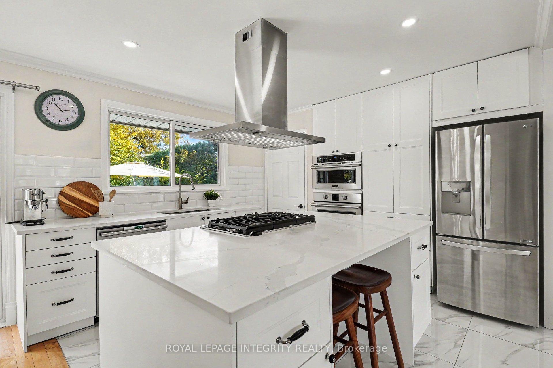 Photo 21 of 44 Millford Avenue, Ottawa, Manordale — HOMEH