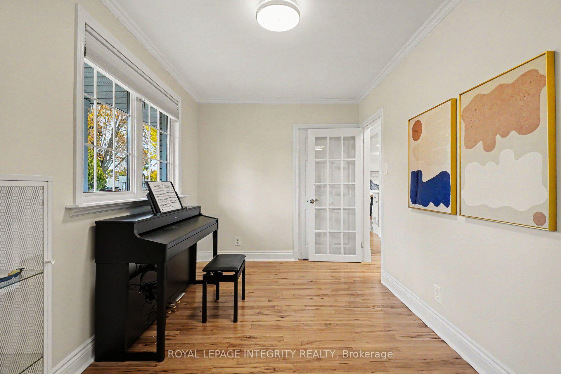 Photo 25 of 44 Millford Avenue, Ottawa, Manordale — HOMEH