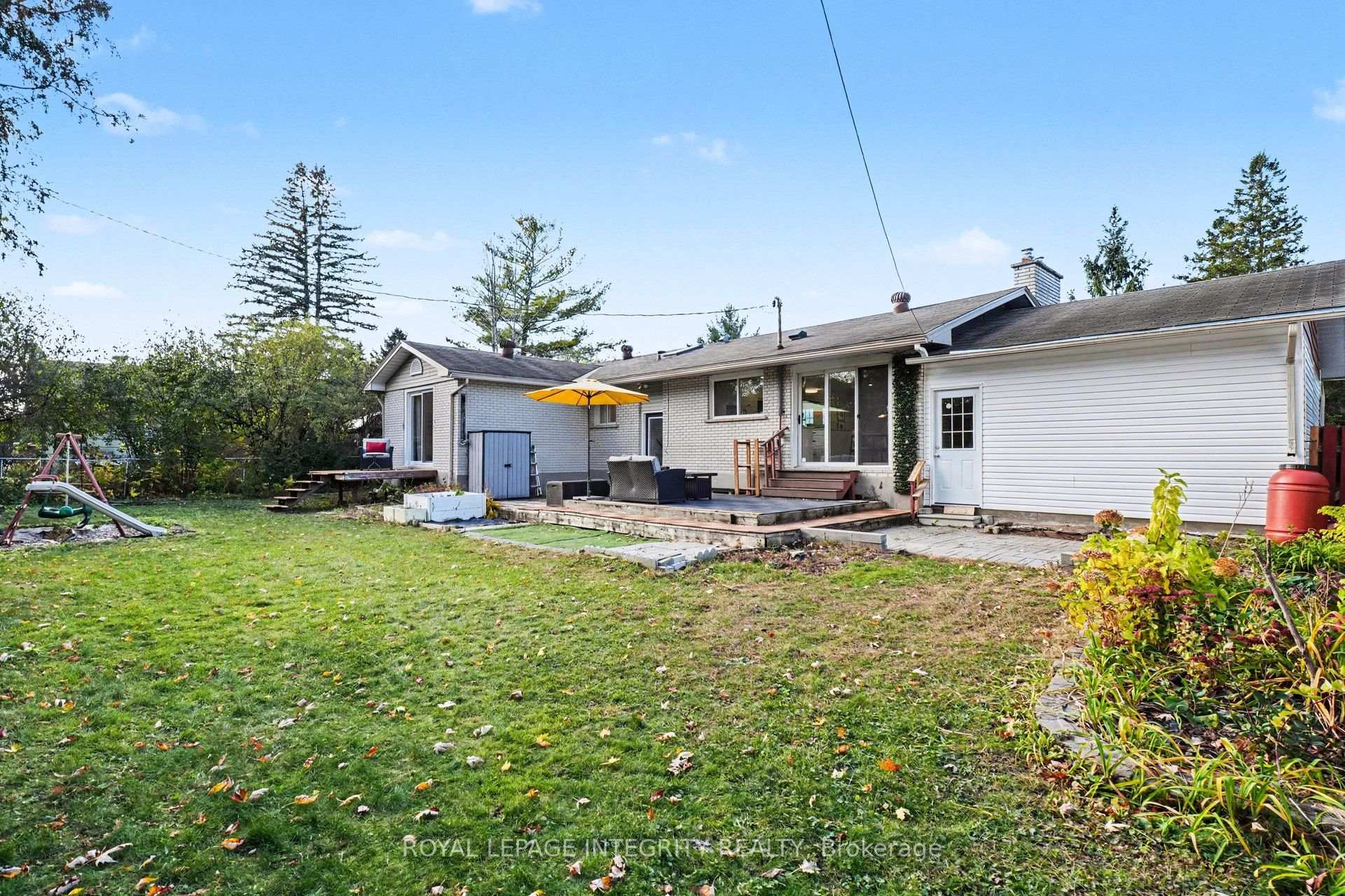 Photo 65 of 44 Millford Avenue, Ottawa, Manordale — HOMEH