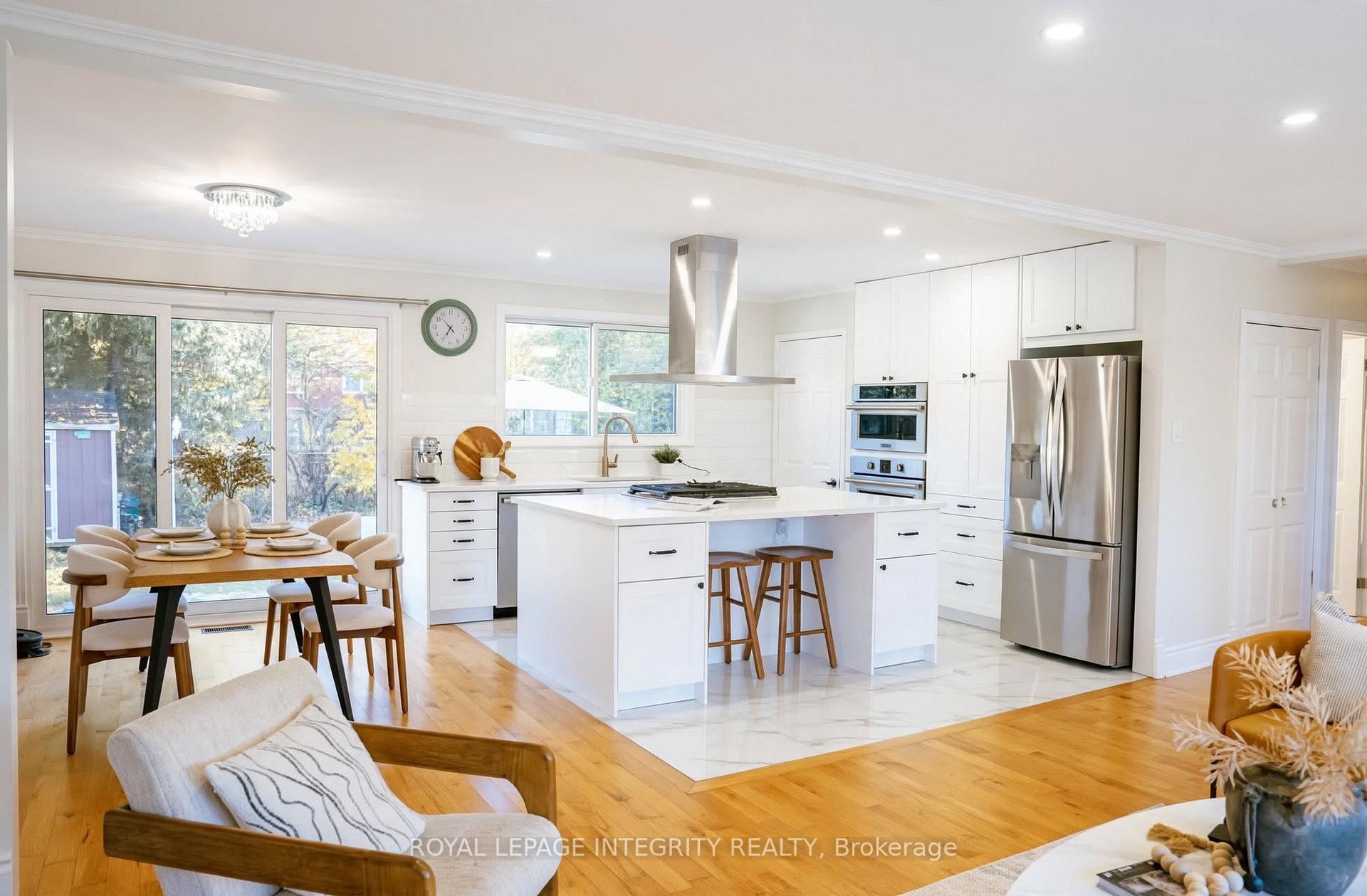 Photo 38 of 44 Millford Avenue, Ottawa, Manordale — HOMEH