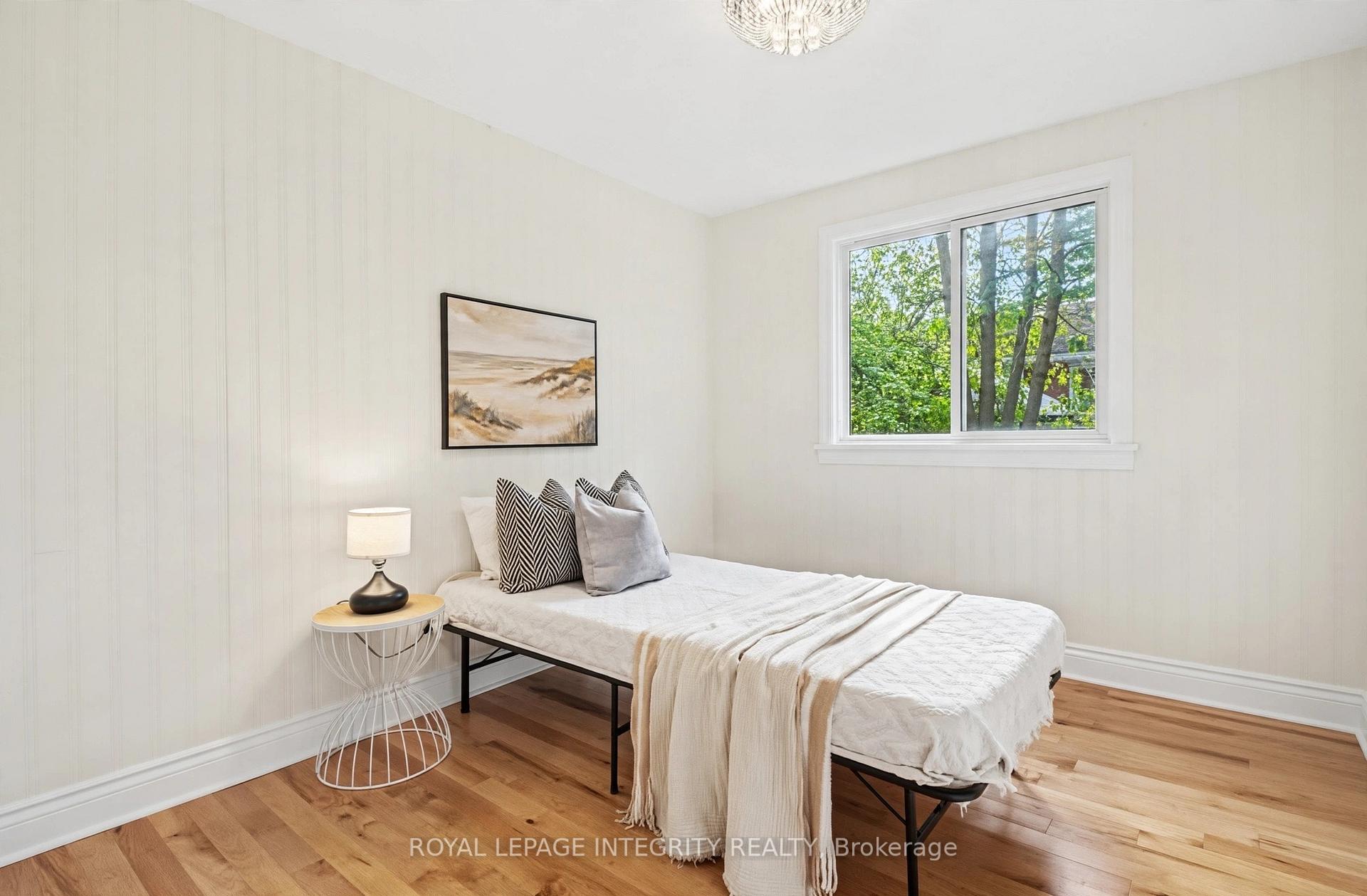 Photo 49 of 44 Millford Avenue, Ottawa, Manordale — HOMEH