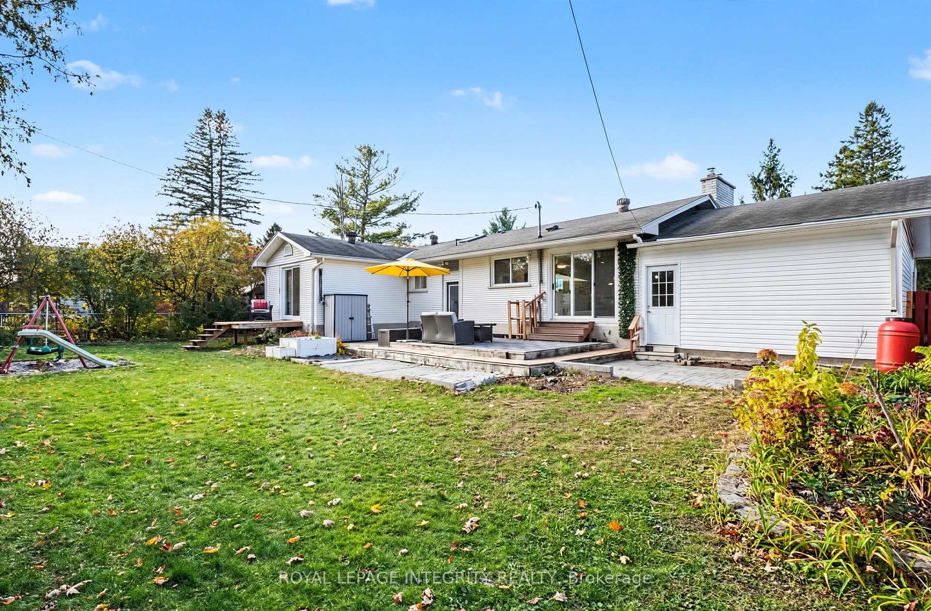 Photo 70 of 44 Millford Avenue, Ottawa, Manordale — HOMEH