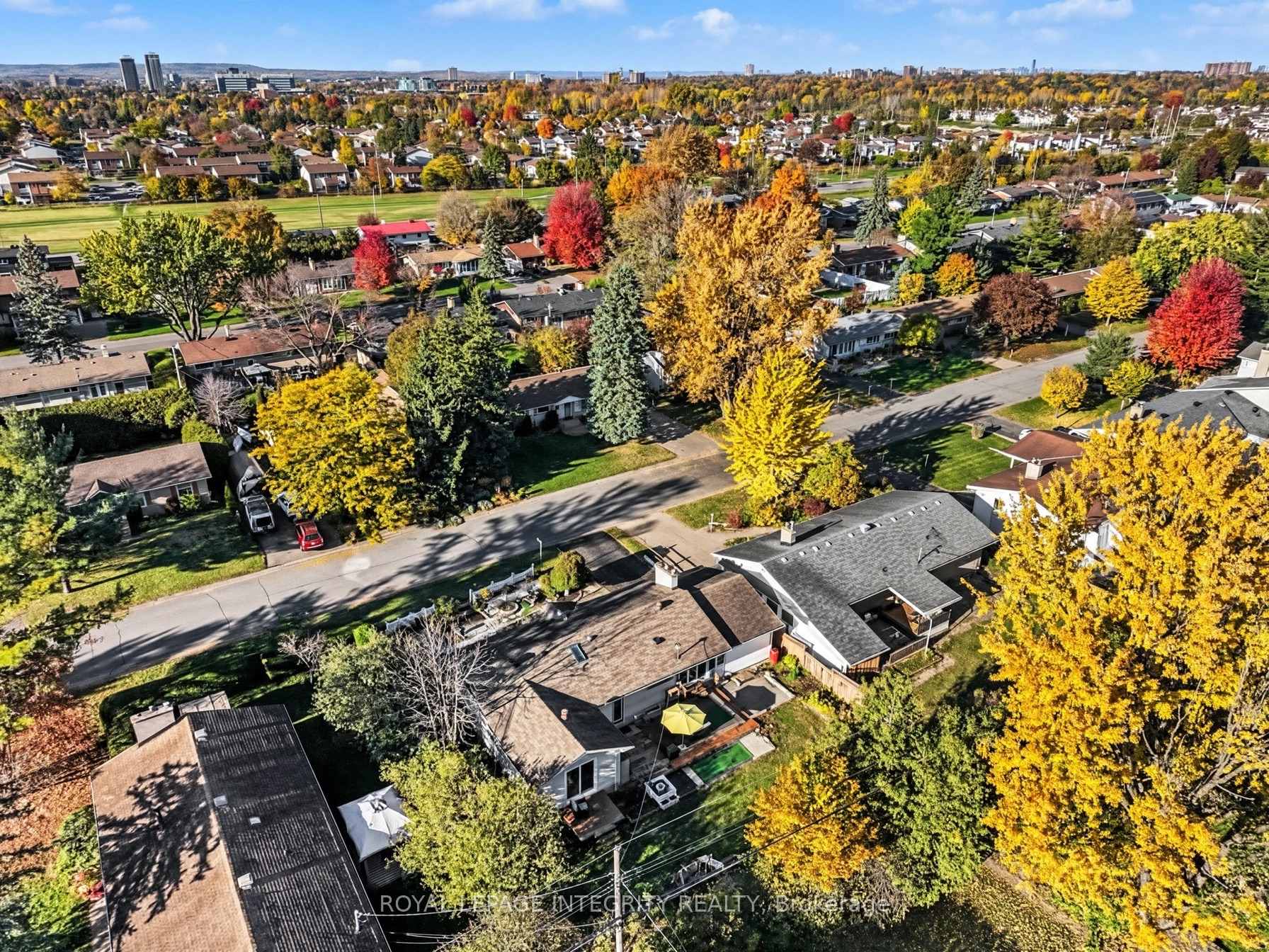 Photo 75 of 44 Millford Avenue, Ottawa, Manordale — HOMEH