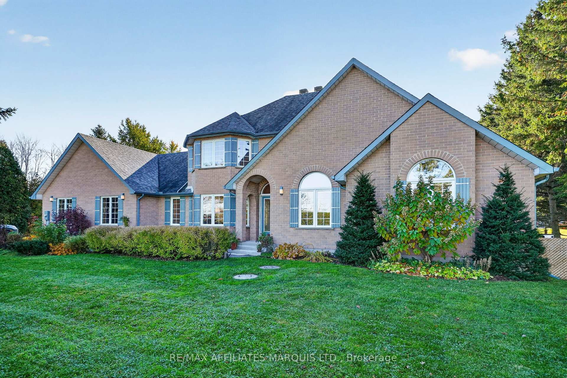 Photo 2 of 19144 Paragon Road, South Glengarry, South Glengarry (Charlottenburgh) Twp — HOMEH