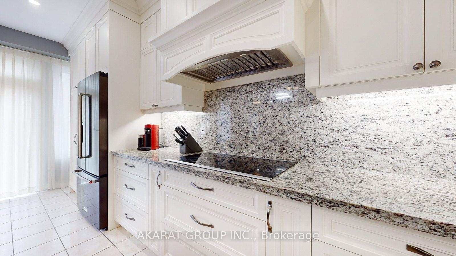 Photo 12 of 28 Saint James Avenue, Vaughan, Vellore Village — HOMEH