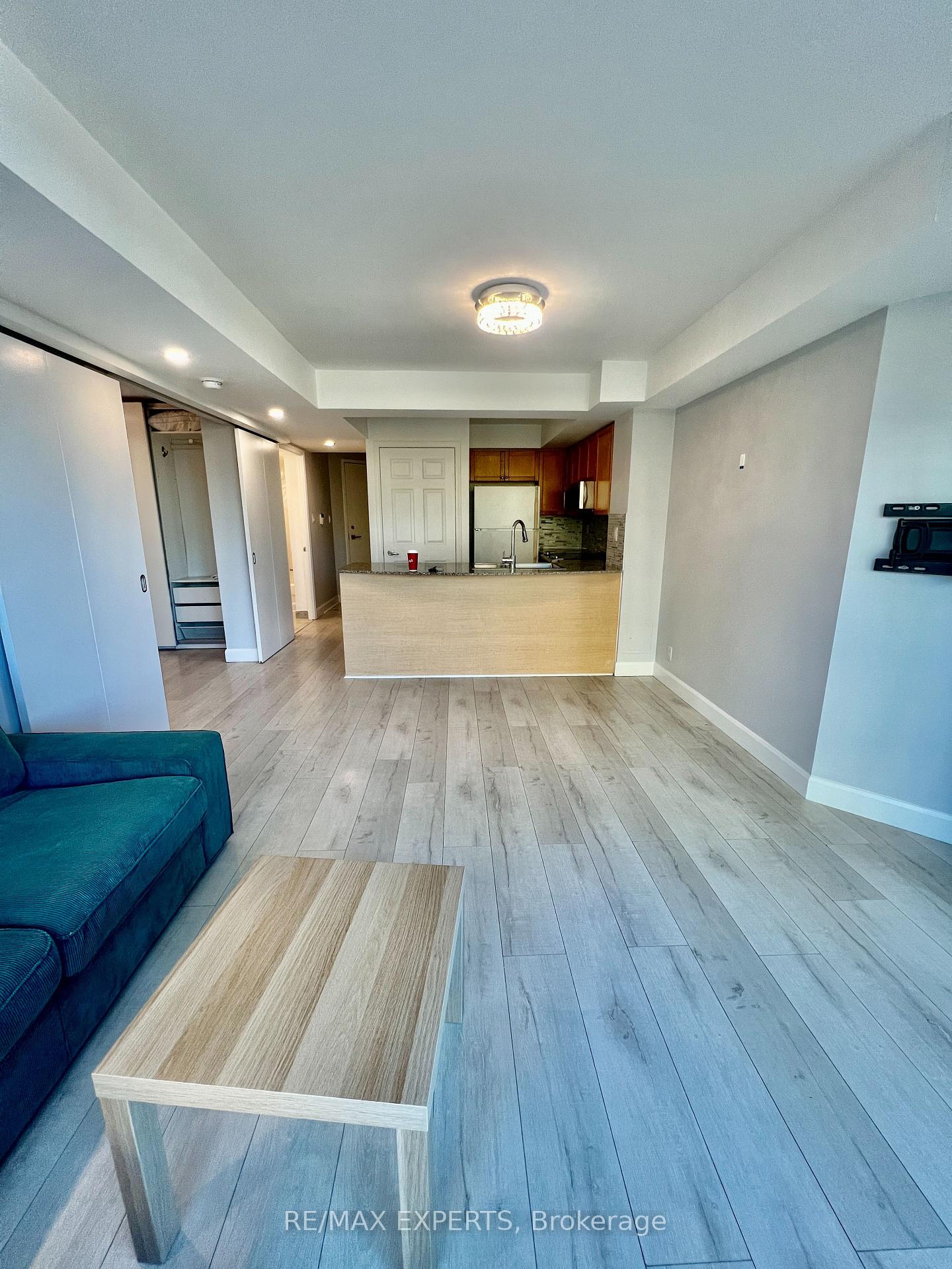 Photo 7 of Unit 327, 230 Queens Quay W, Toronto, Waterfront Communities — HOMEH