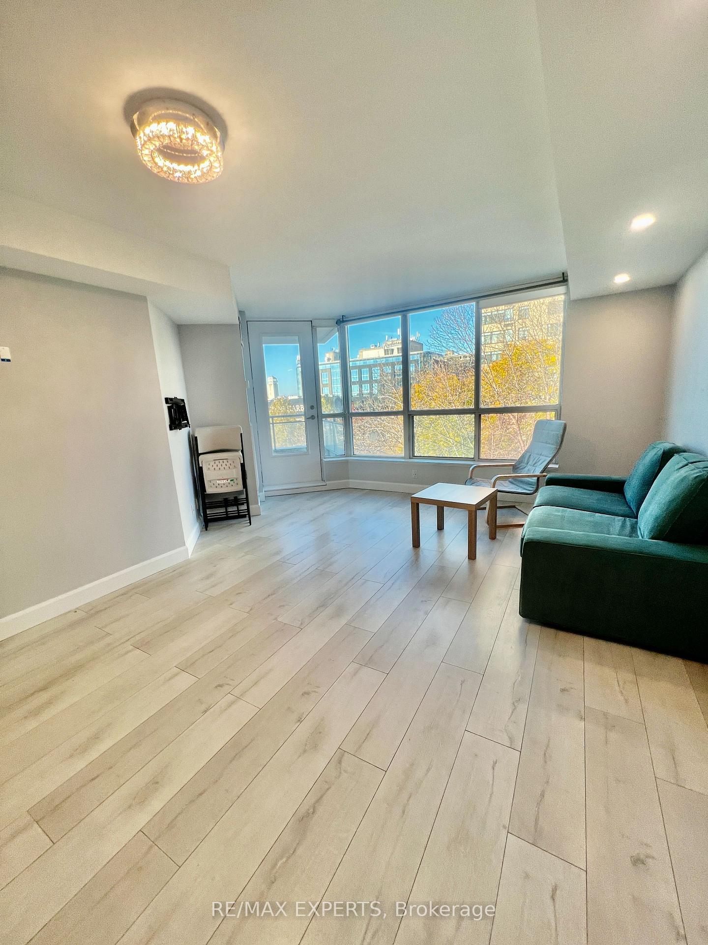 Photo 11 of Unit 327, 230 Queens Quay W, Toronto, Waterfront Communities — HOMEH