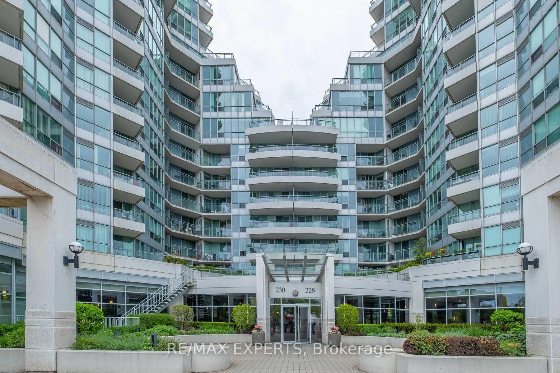 Photo 18 of Unit 327, 230 Queens Quay W, Toronto, Waterfront Communities — HOMEH