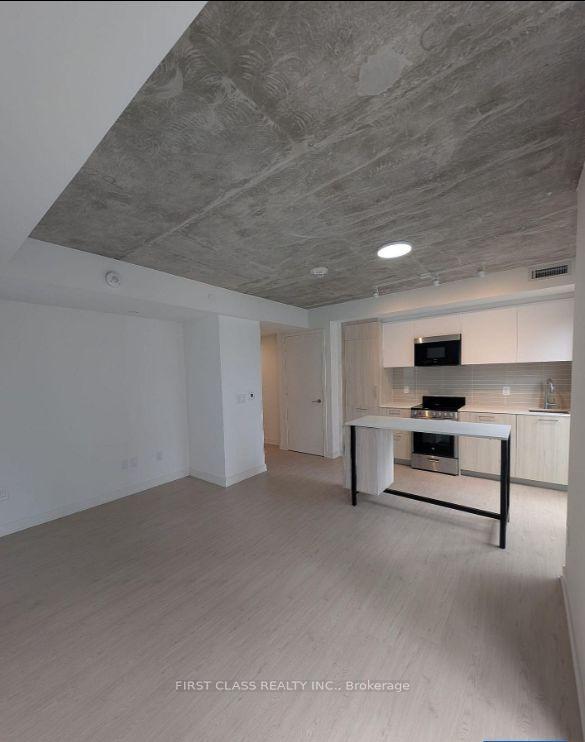 Photo 5 of Unit 906, 65 Mutual Street, Toronto, Church-Yonge Corridor — HOMEH