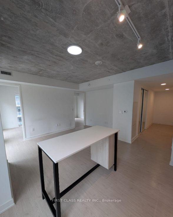 Photo 6 of Unit 906, 65 Mutual Street, Toronto, Church-Yonge Corridor — HOMEH
