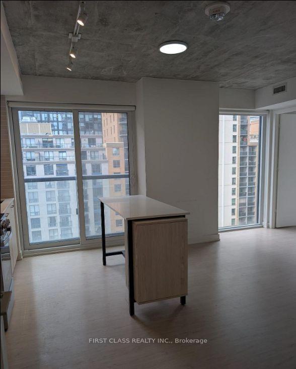 Photo 7 of Unit 906, 65 Mutual Street, Toronto, Church-Yonge Corridor — HOMEH