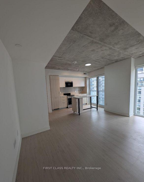 Photo 8 of Unit 906, 65 Mutual Street, Toronto, Church-Yonge Corridor — HOMEH