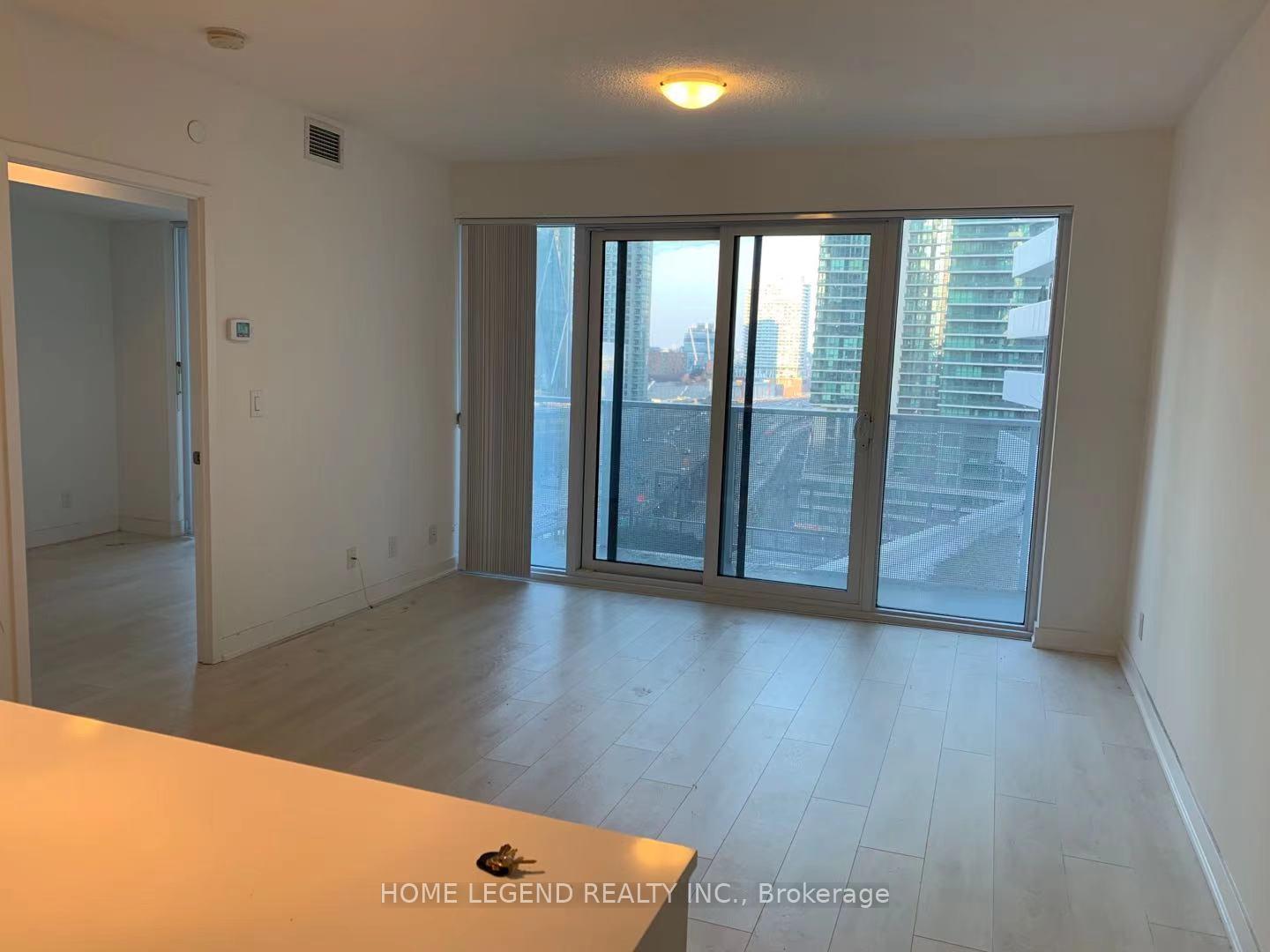 Photo 5 of Unit 1106, 100 Harbour Street, Toronto, Waterfront Communities — HOMEH