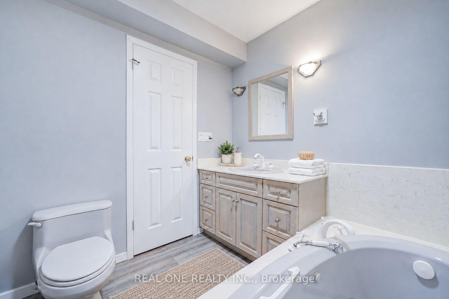 Photo 29 of 401 Swinburne Road, Burlington, Roseland — HOMEH