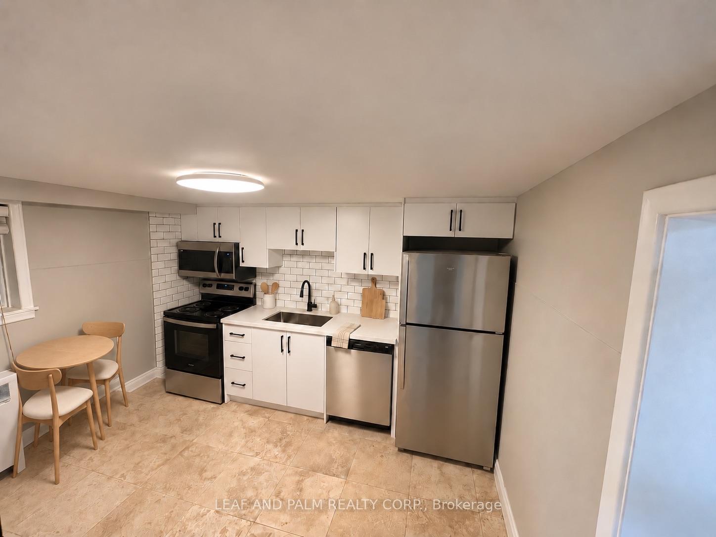 Photo of Unit 7, 5567 Ontario Avenue