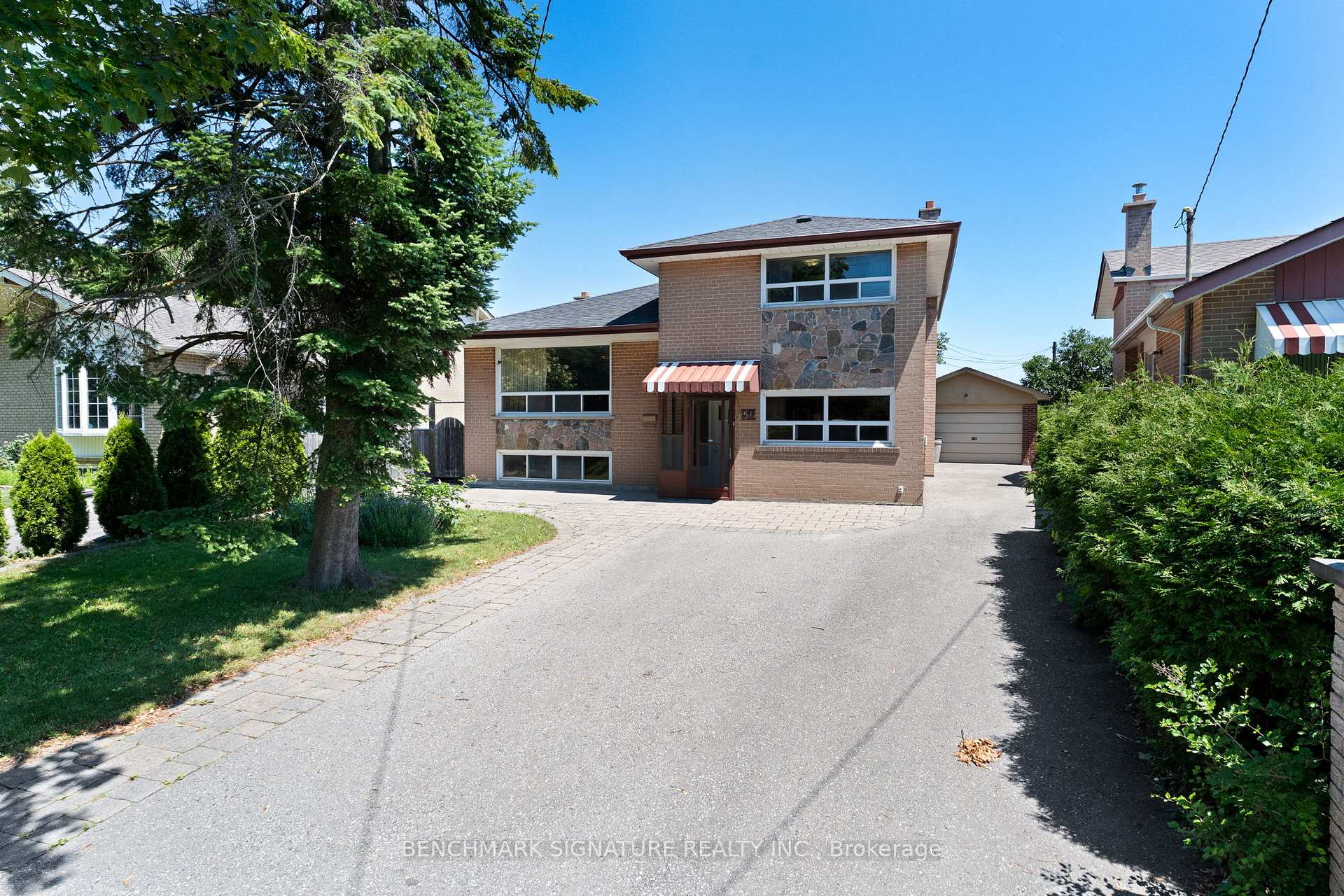 Photo 1 of 51 Baybrook Crescent, Scarborough, Woburn — HOMEH