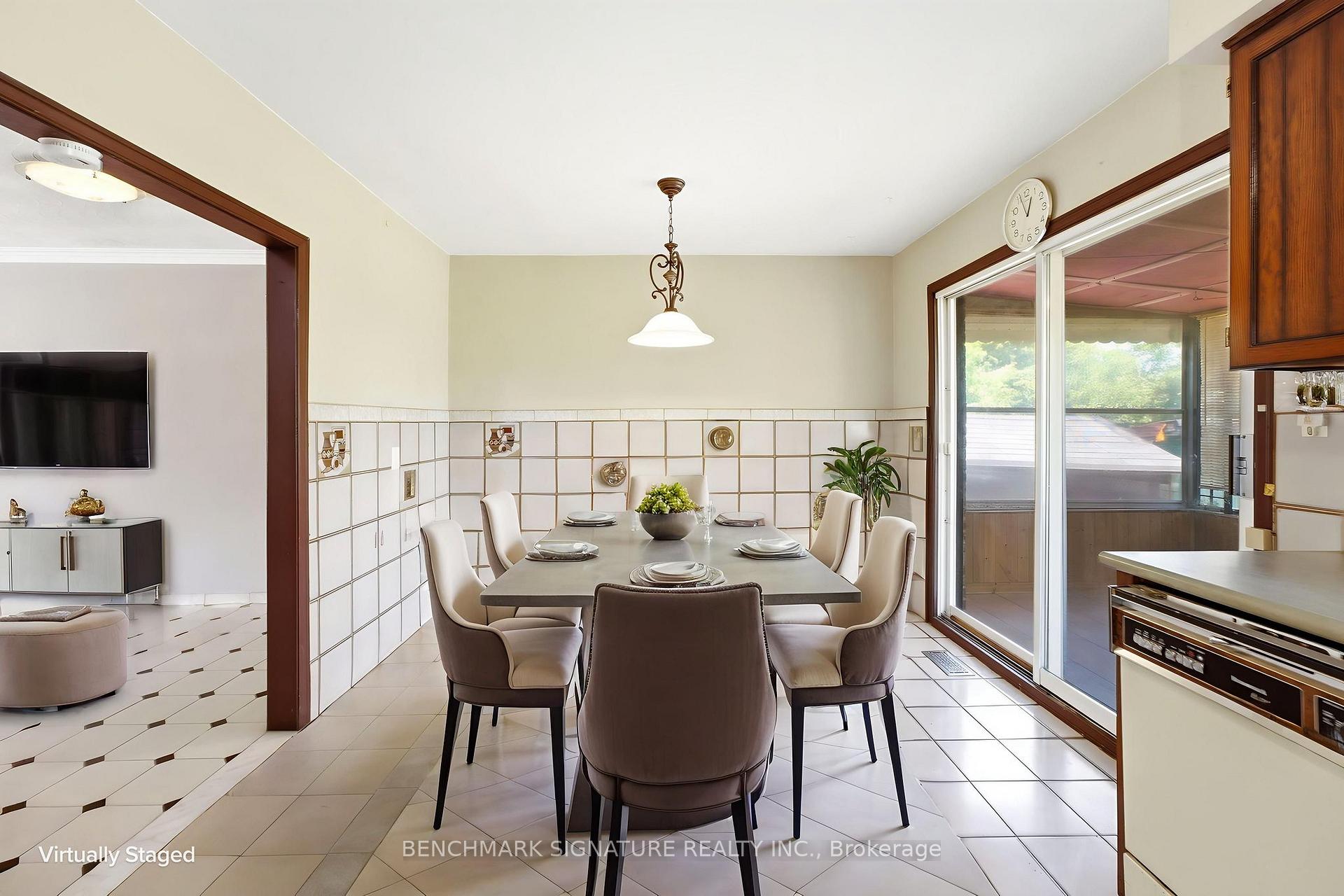 Photo 17 of 51 Baybrook Crescent, Scarborough, Woburn — HOMEH