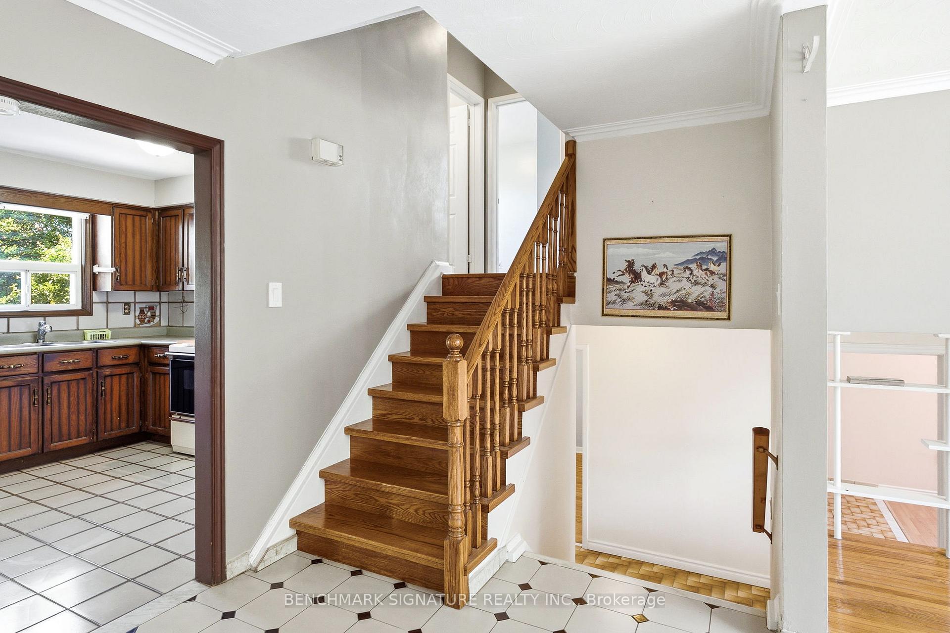 Photo 20 of 51 Baybrook Crescent, Scarborough, Woburn — HOMEH