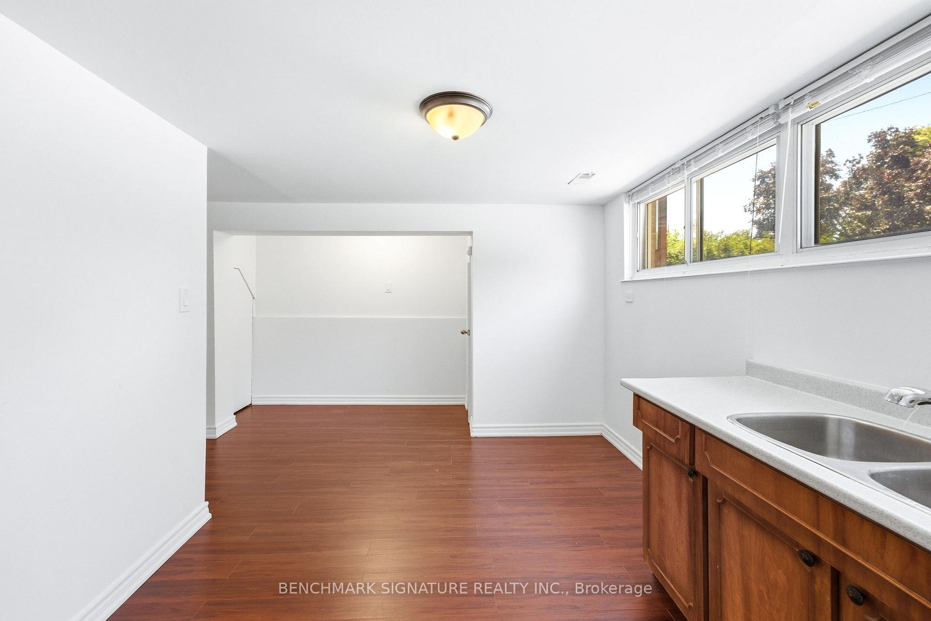 Photo 29 of 51 Baybrook Crescent, Scarborough, Woburn — HOMEH