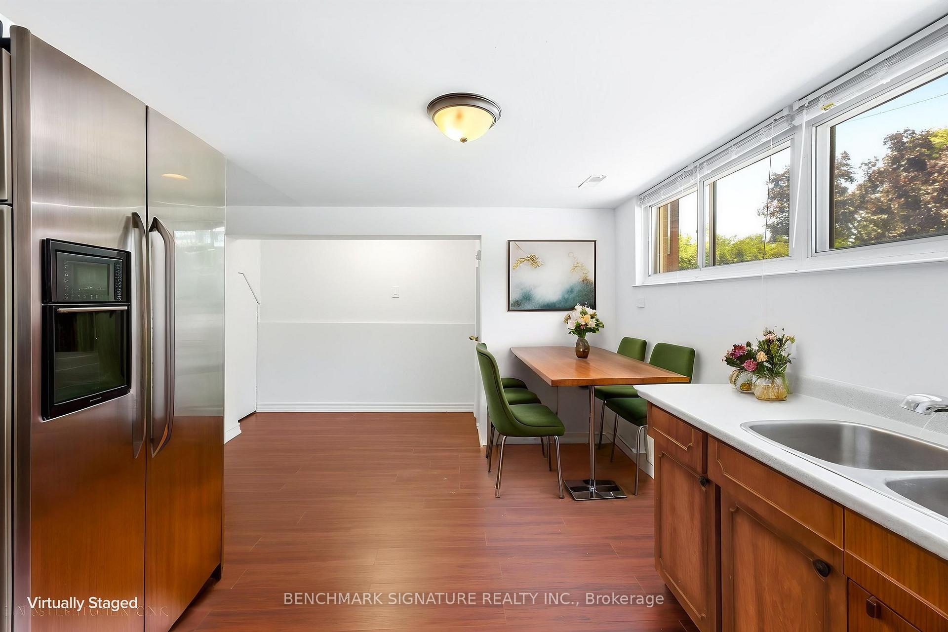 Photo 28 of 51 Baybrook Crescent, Scarborough, Woburn — HOMEH
