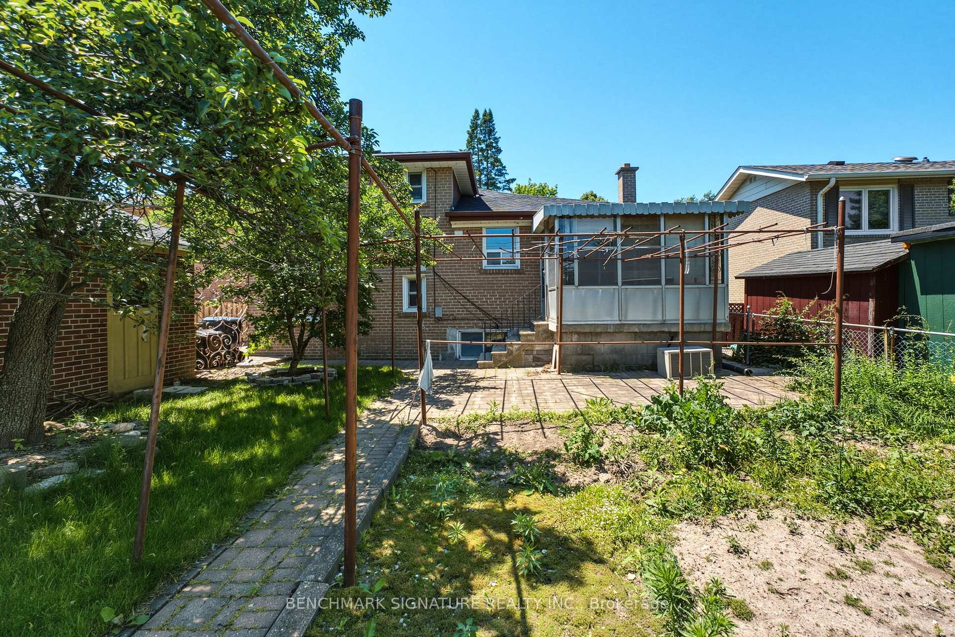 Photo 37 of 51 Baybrook Crescent, Scarborough, Woburn — HOMEH