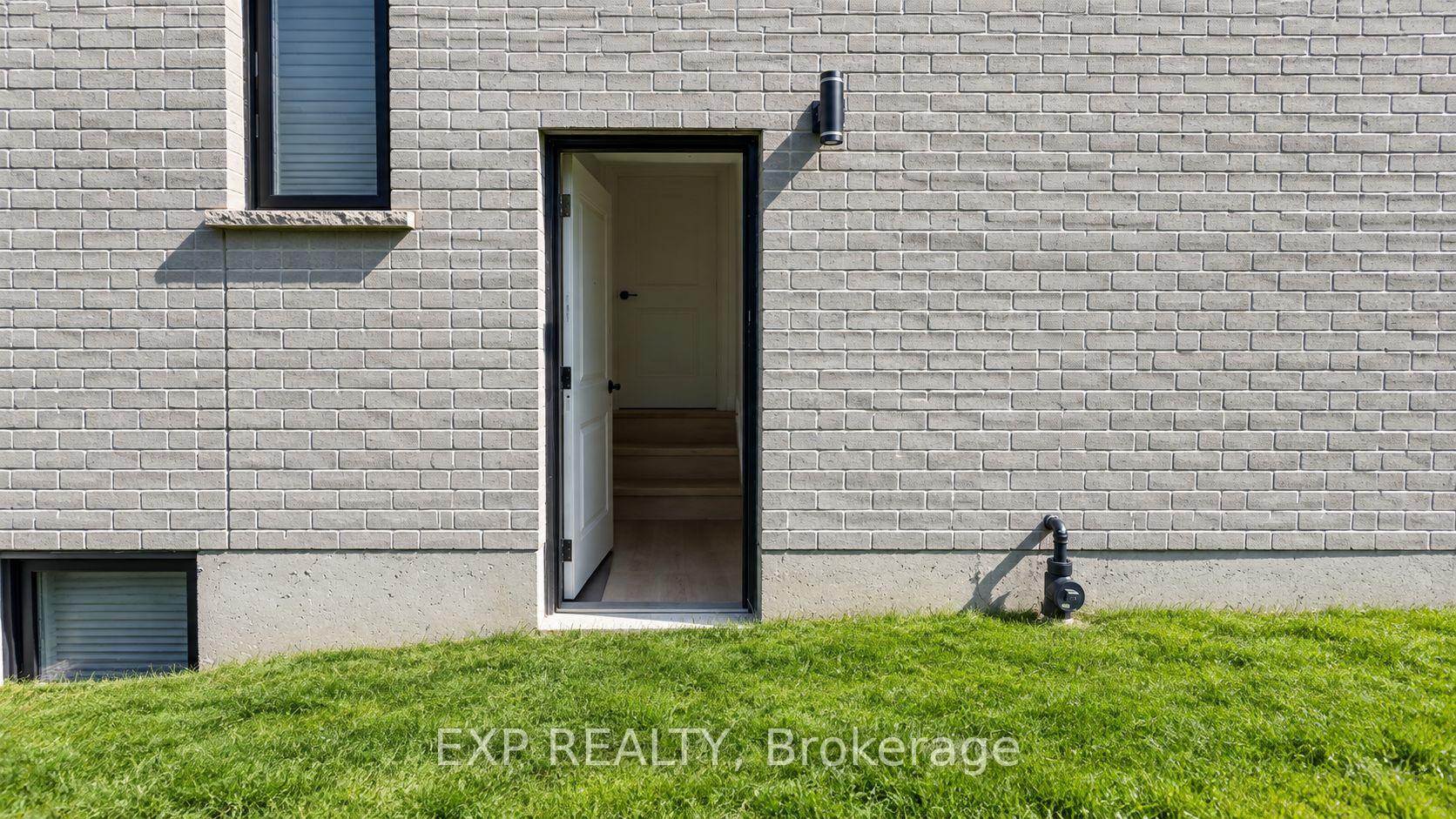 Photo of Unit Bsmt, 2567 Constance Avenue