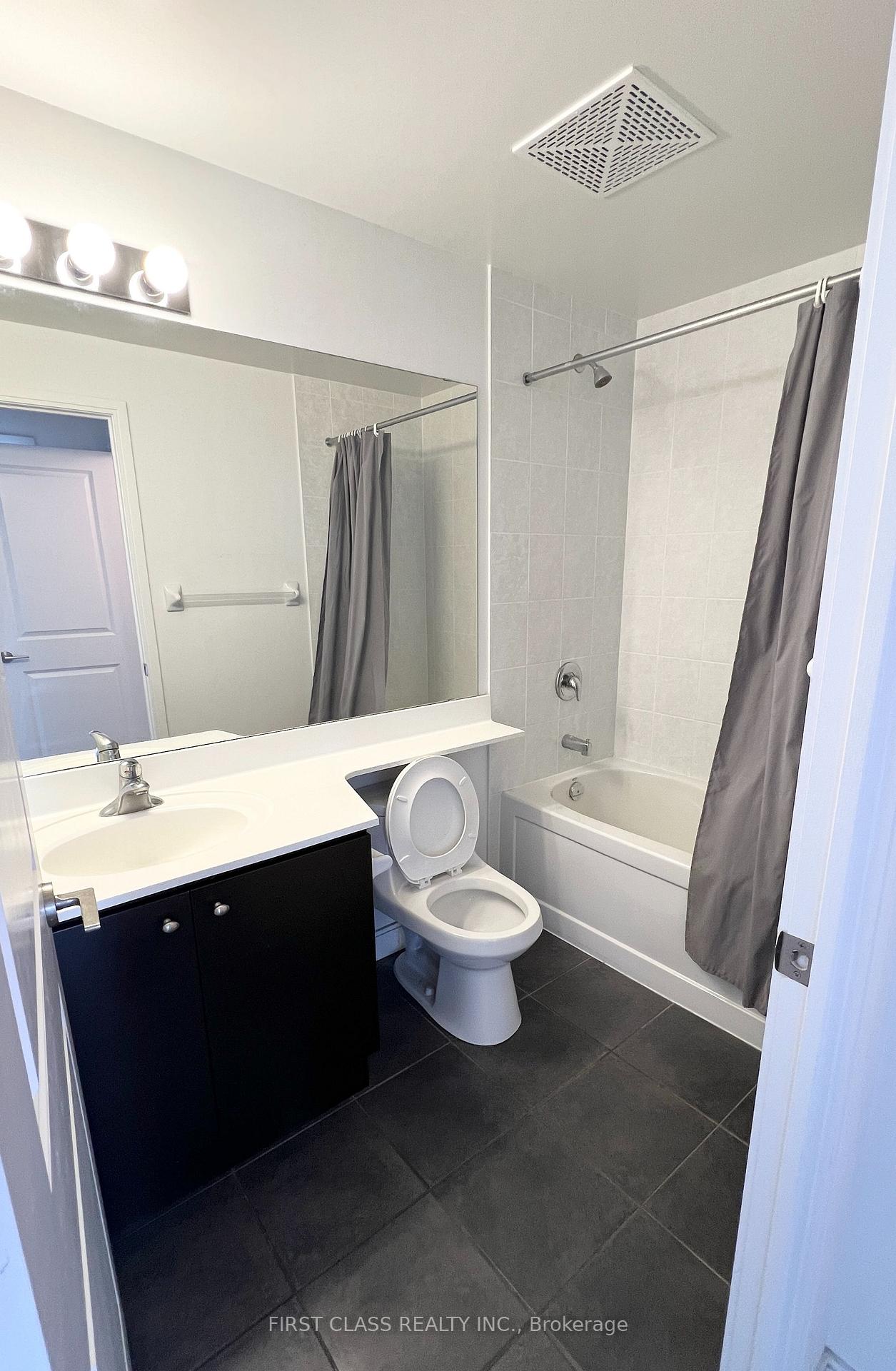 Photo 13 of Unit 3805, 60 Absolute Avenue, Mississauga, City Centre — HOMEH