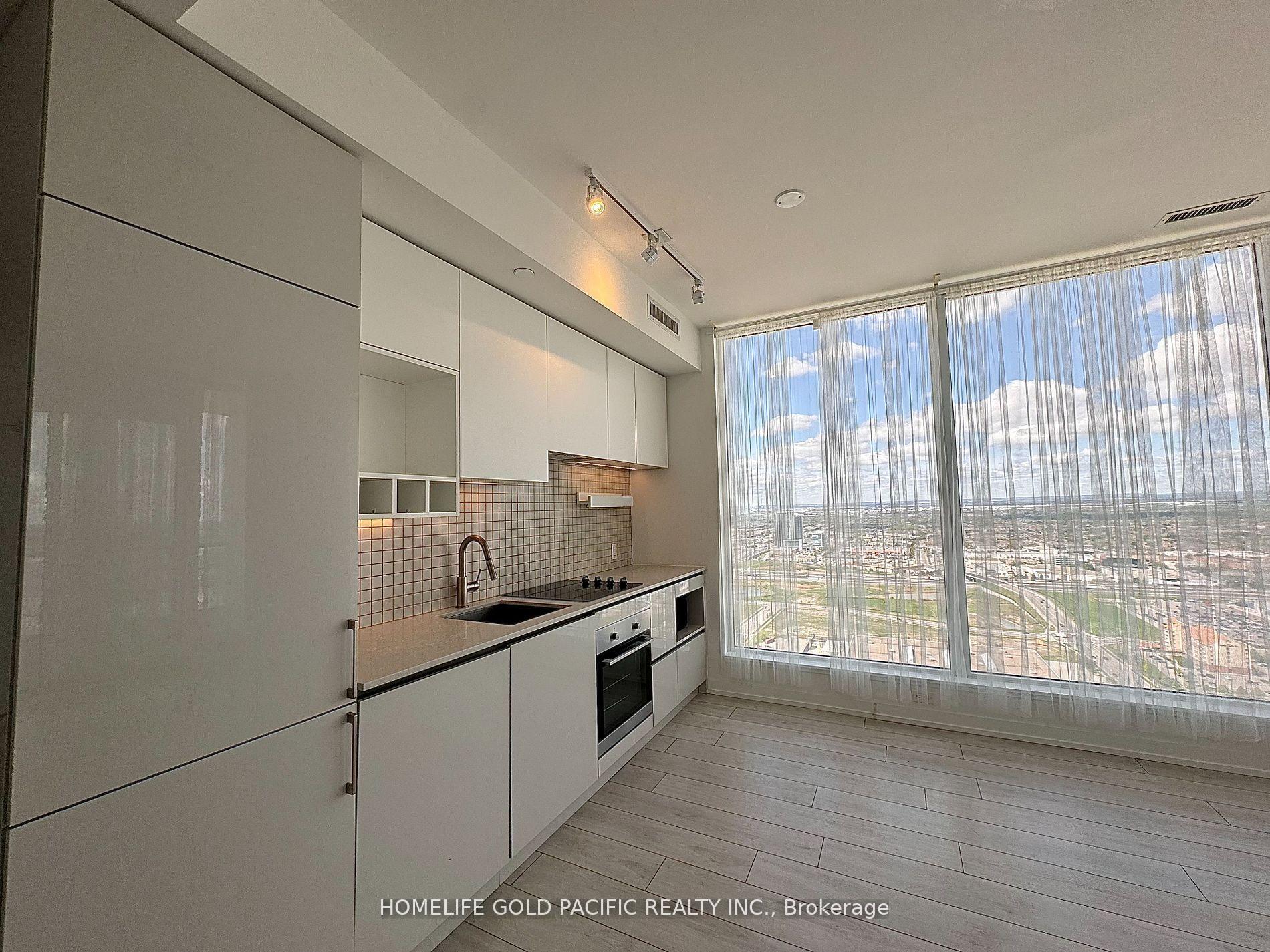 Photo 7 of Unit 4510, 5 buttermill Avenue, Vaughan, Vaughan Corporate Centre — HOMEH