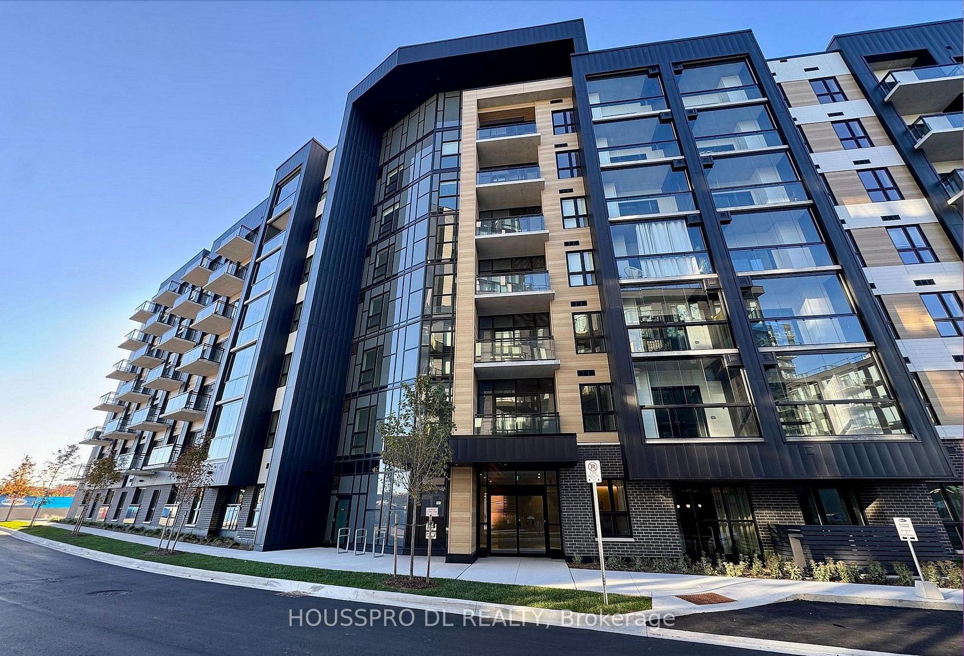 Front of Unit 118, 3008 William Cutmore Boulevard