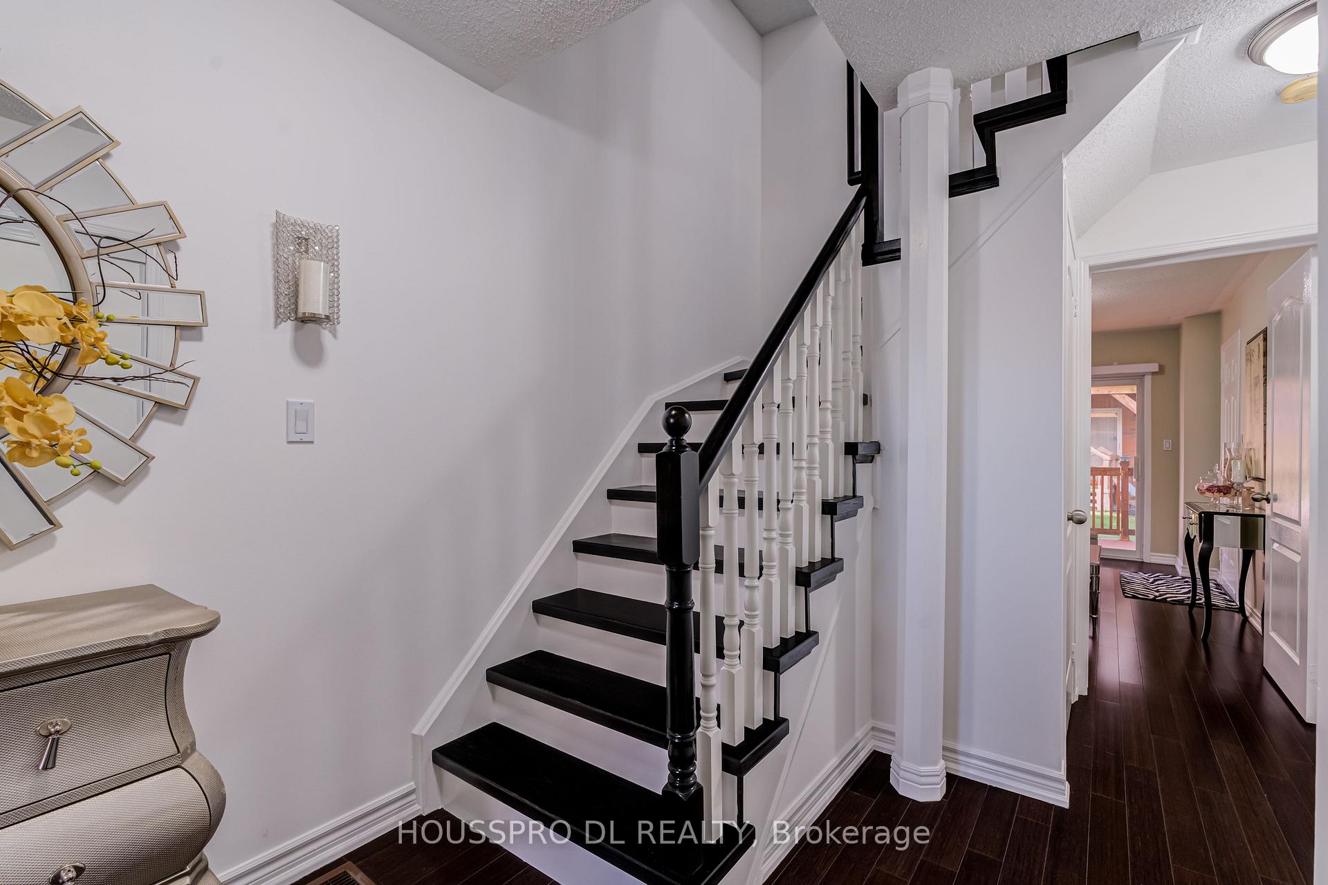 Photo 5 of Unit 12, 619 Evans Avenue, Etobicoke, Alderwood — HOMEH