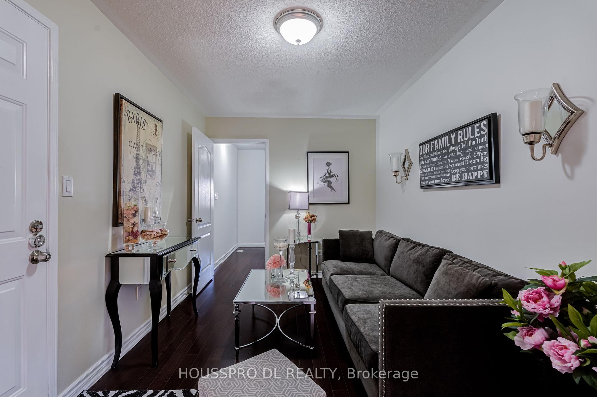 Photo 6 of Unit 12, 619 Evans Avenue, Etobicoke, Alderwood — HOMEH