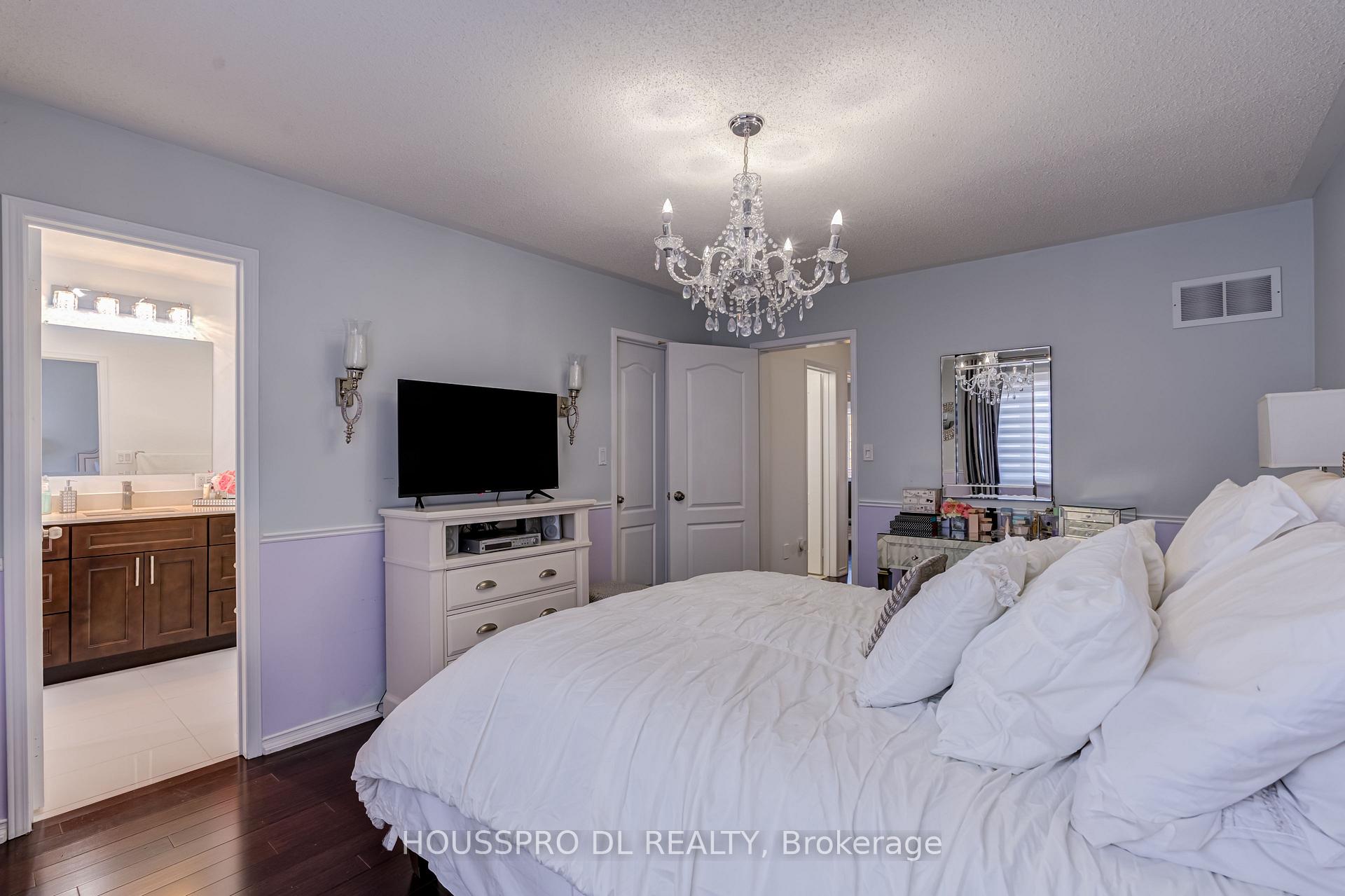 Photo 27 of Unit 12, 619 Evans Avenue, Etobicoke, Alderwood — HOMEH