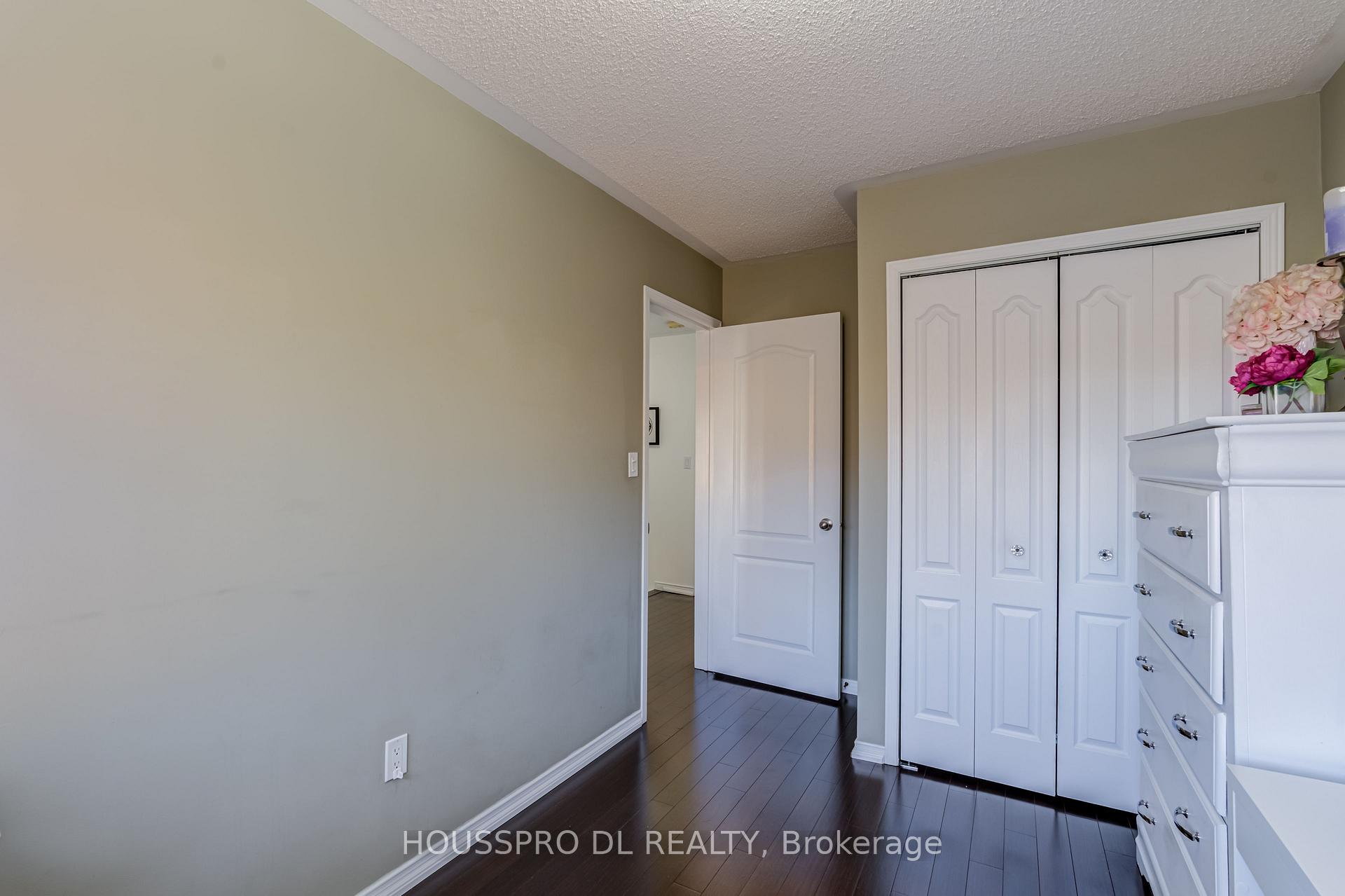 Photo 33 of Unit 12, 619 Evans Avenue, Etobicoke, Alderwood — HOMEH