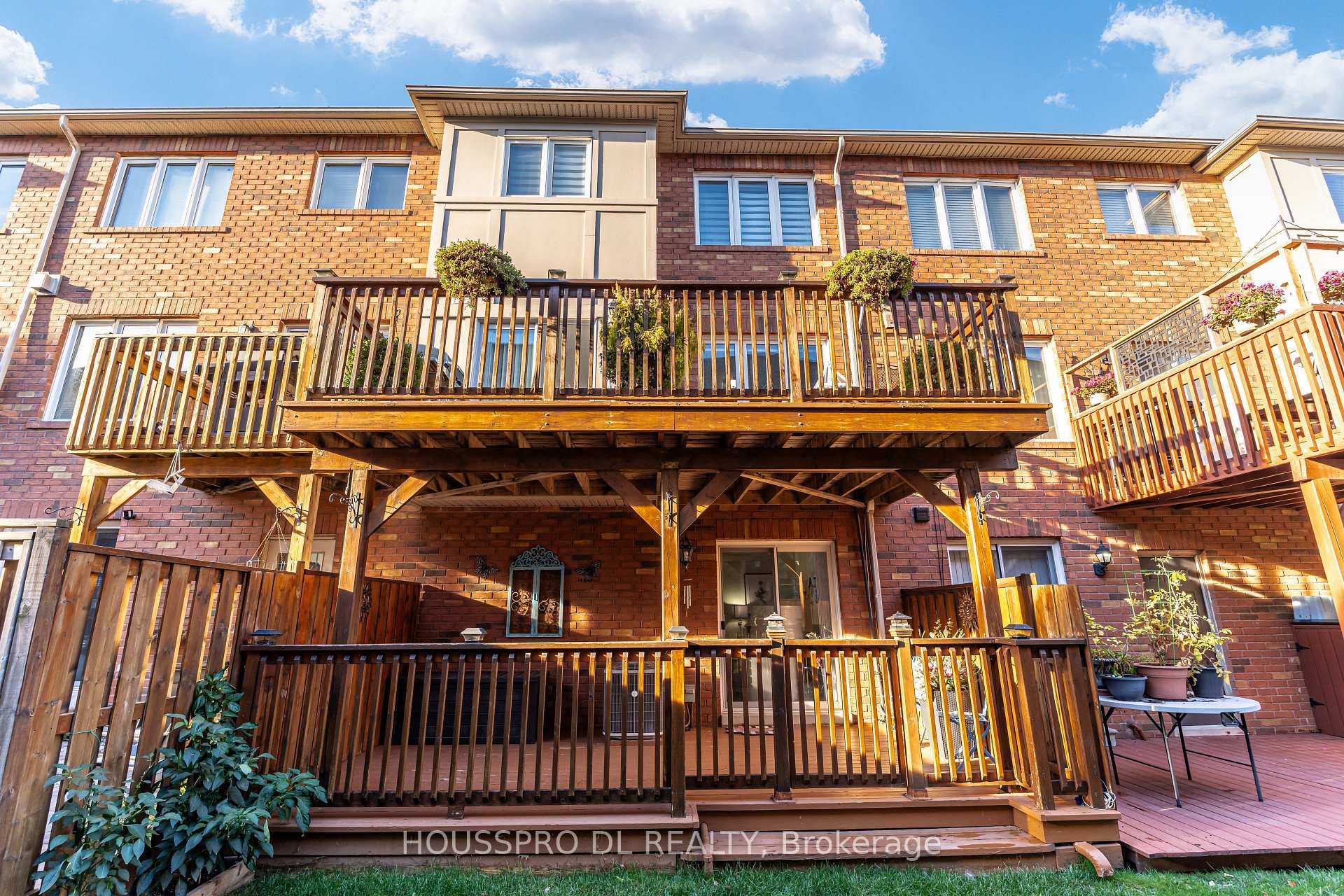 Photo 35 of Unit 12, 619 Evans Avenue, Etobicoke, Alderwood — HOMEH