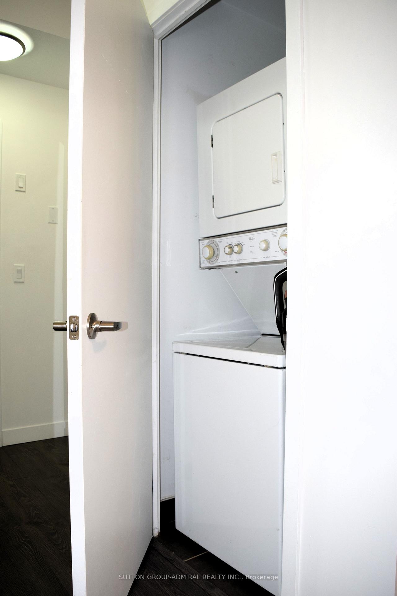 Photo 11 of Unit Unit# 411, 2055 Danforth Avenue, Toronto, Woodbine Corridor — HOMEH