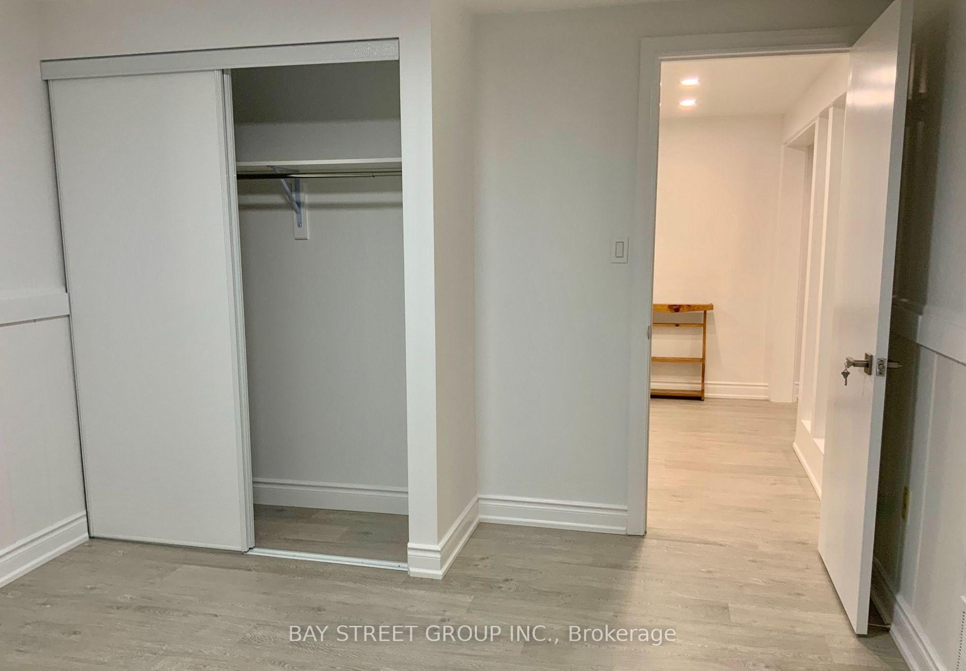 Photo 7 of 32 Barker Court, Markham, Sherwood-Amberglen — HOMEH