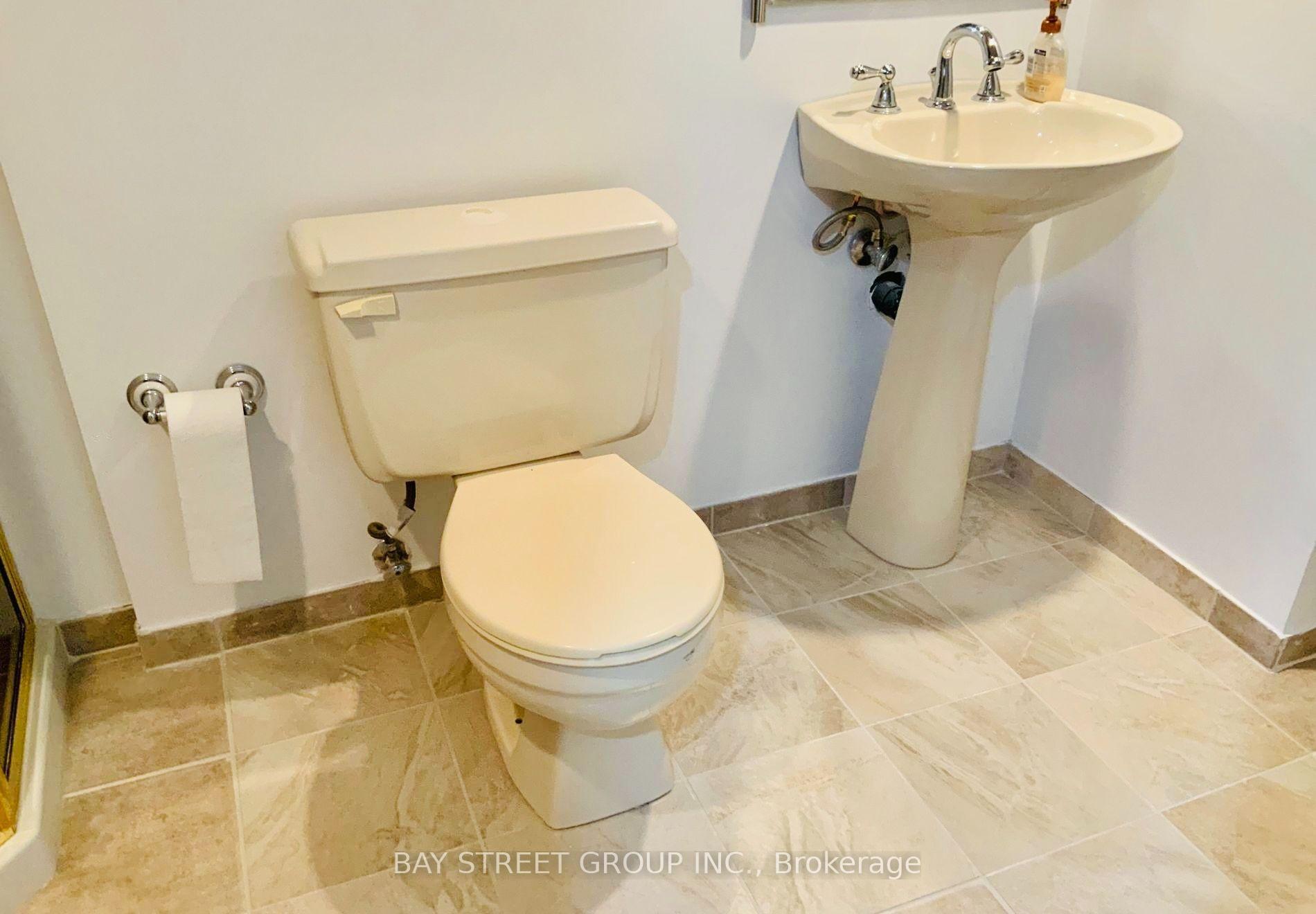 Photo 9 of 32 Barker Court, Markham, Sherwood-Amberglen — HOMEH