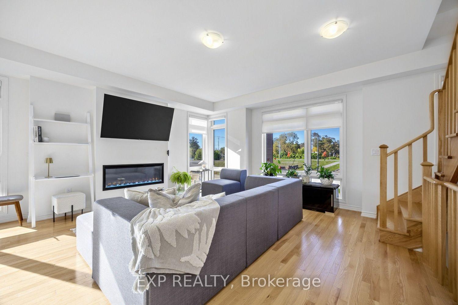 Photo 11 of 537 Danks Ridge Drive, Ajax, South East — HOMEH