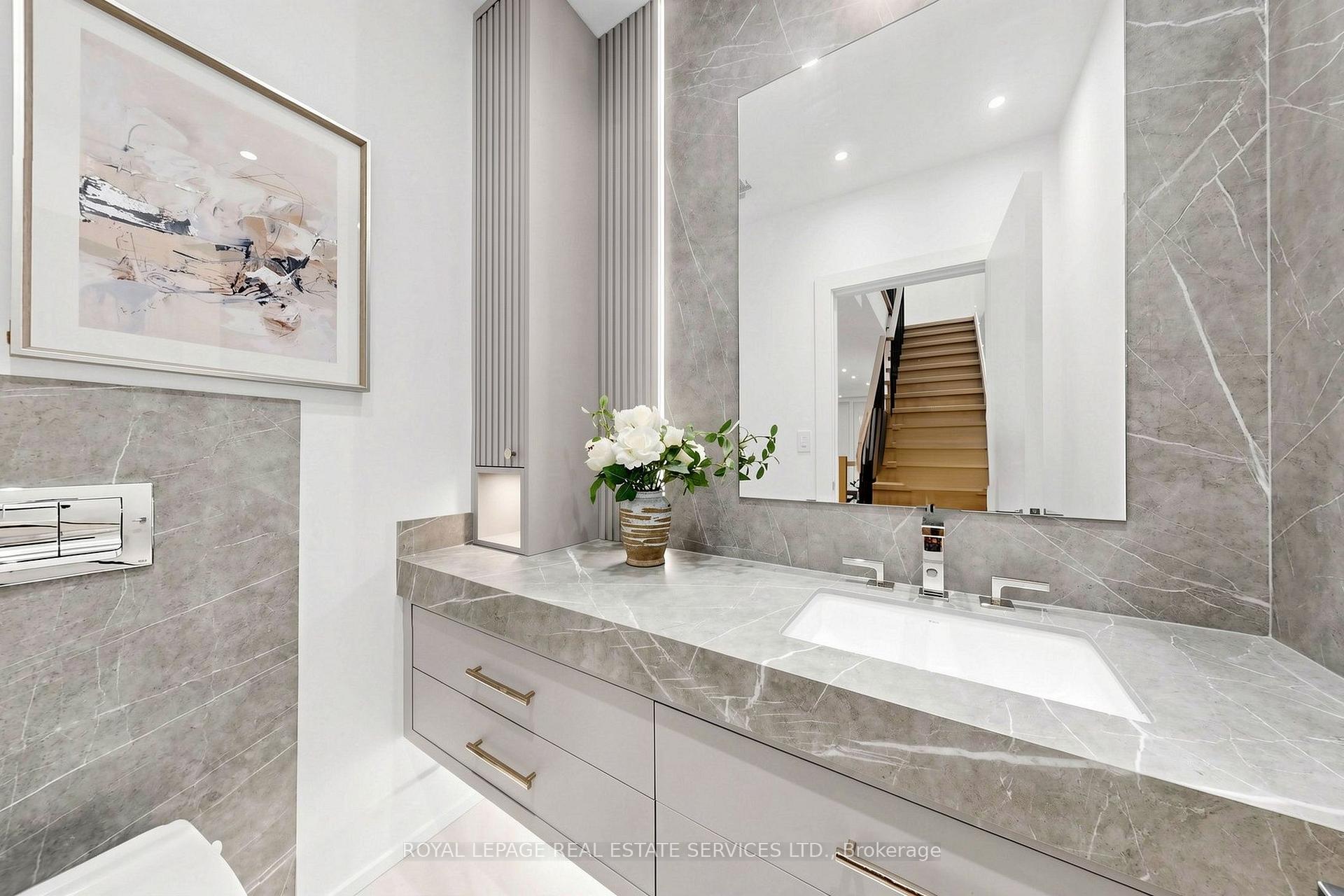 Photo 15 of 383 Melrose Avenue, Toronto, Bedford Park-Nortown — HOMEH