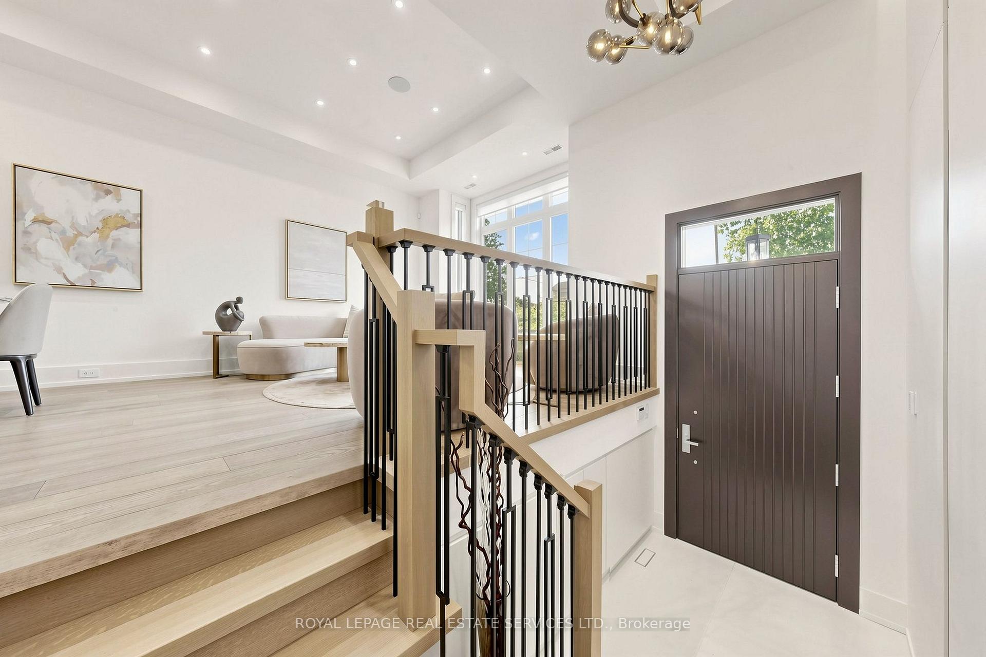 Photo 16 of 383 Melrose Avenue, Toronto, Bedford Park-Nortown — HOMEH