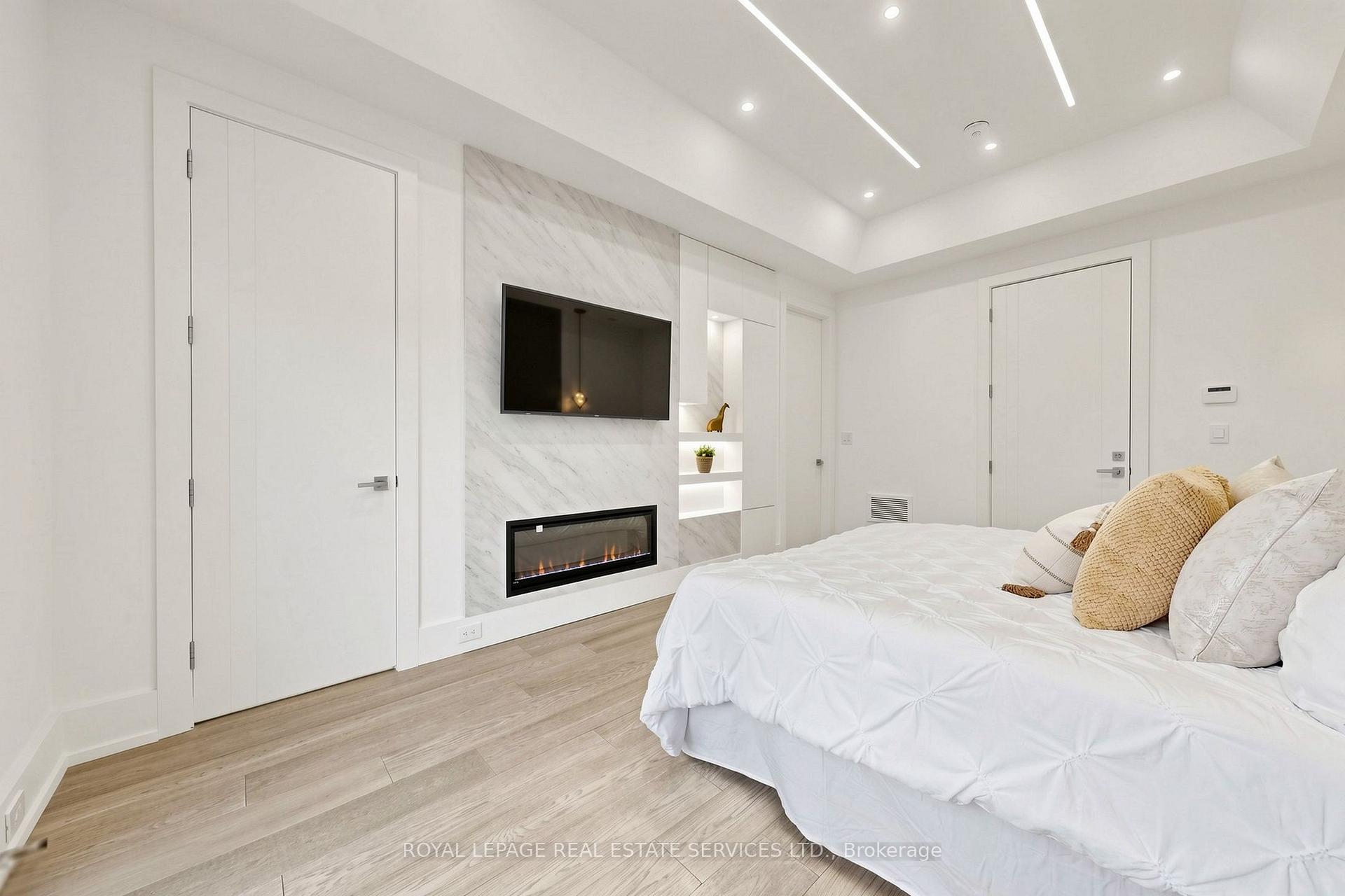 Photo 20 of 383 Melrose Avenue, Toronto, Bedford Park-Nortown — HOMEH