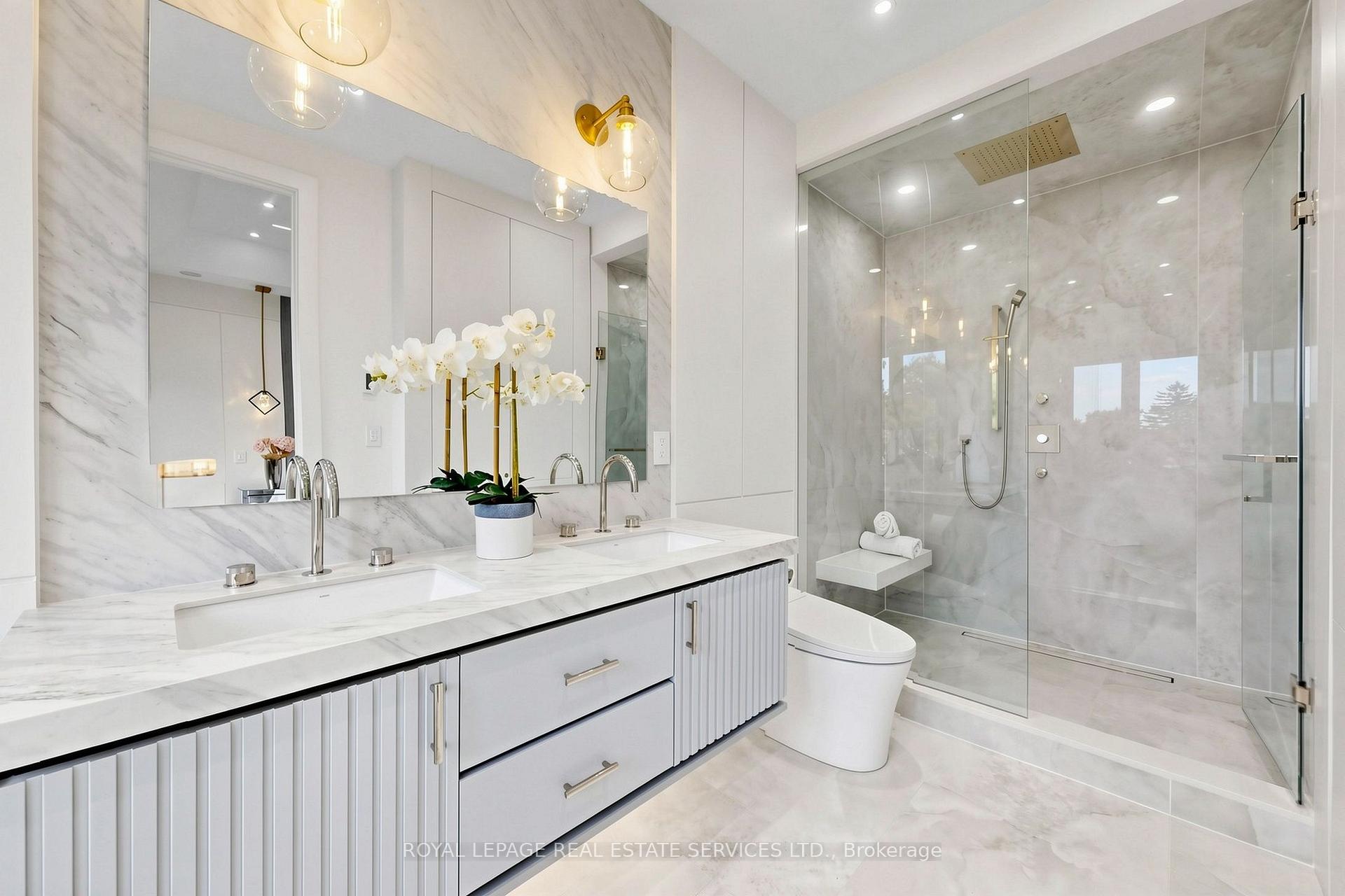 Photo 23 of 383 Melrose Avenue, Toronto, Bedford Park-Nortown — HOMEH
