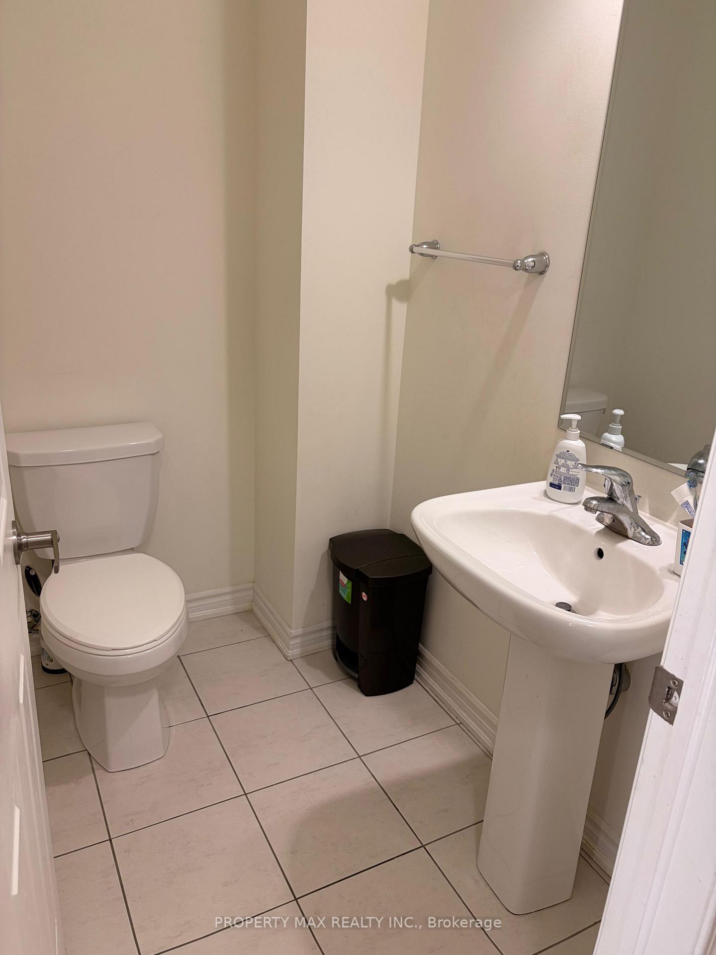 Photo 9 of Unit 12, 240 Lagerfeld Drive, Brampton, Northwest Brampton — HOMEH