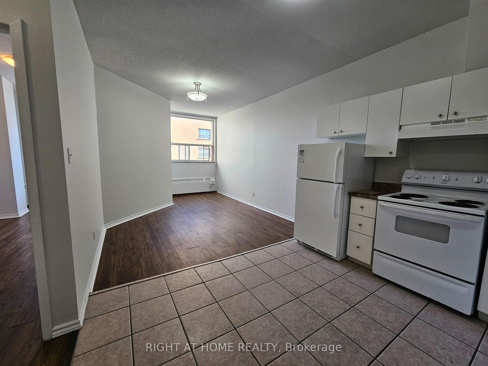 Photo 5 of Unit 309, 1801 Eglinton Avenue W, Toronto, Oakwood Village — HOMEH