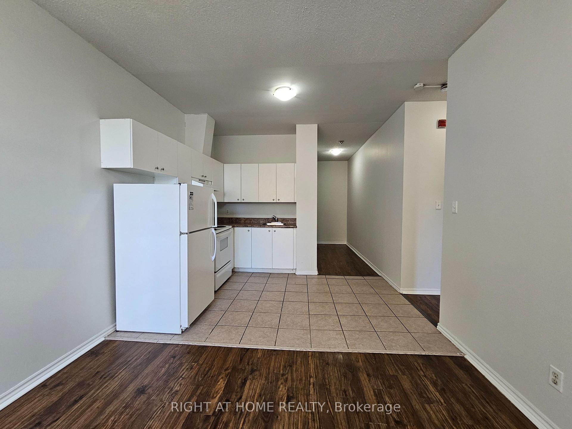 Photo 7 of Unit 309, 1801 Eglinton Avenue W, Toronto, Oakwood Village — HOMEH