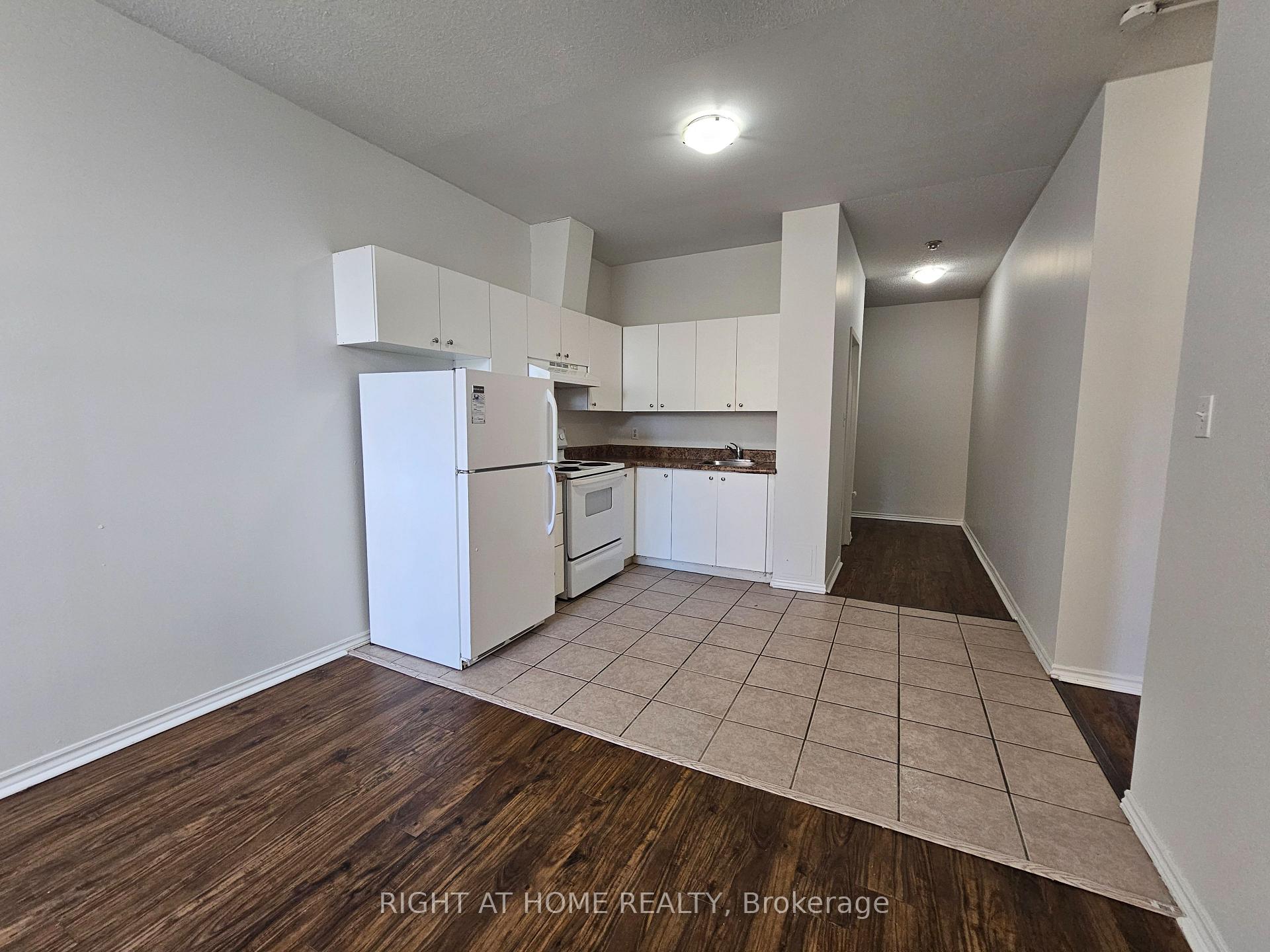 Photo 8 of Unit 309, 1801 Eglinton Avenue W, Toronto, Oakwood Village — HOMEH